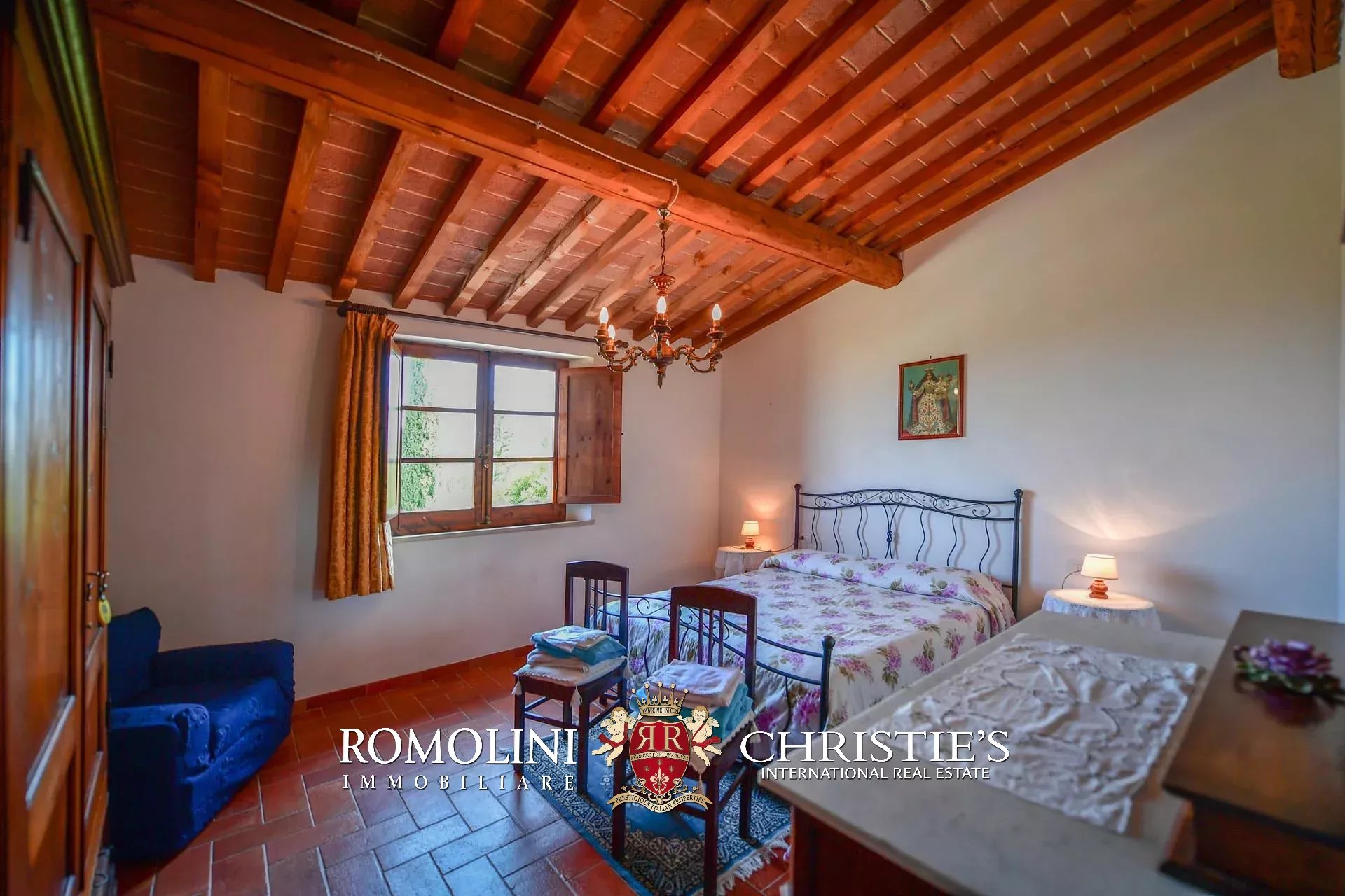 9 Bedroom Villa/Townhouse's Image 37