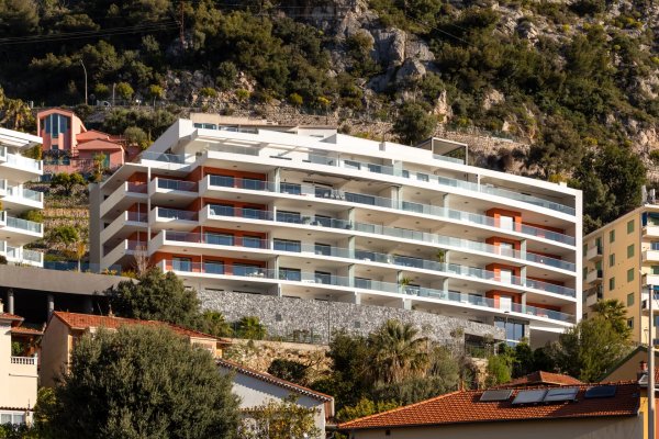 Exceptional Penthouse Steps from Monaco — Panoramic Sea View — photo 2