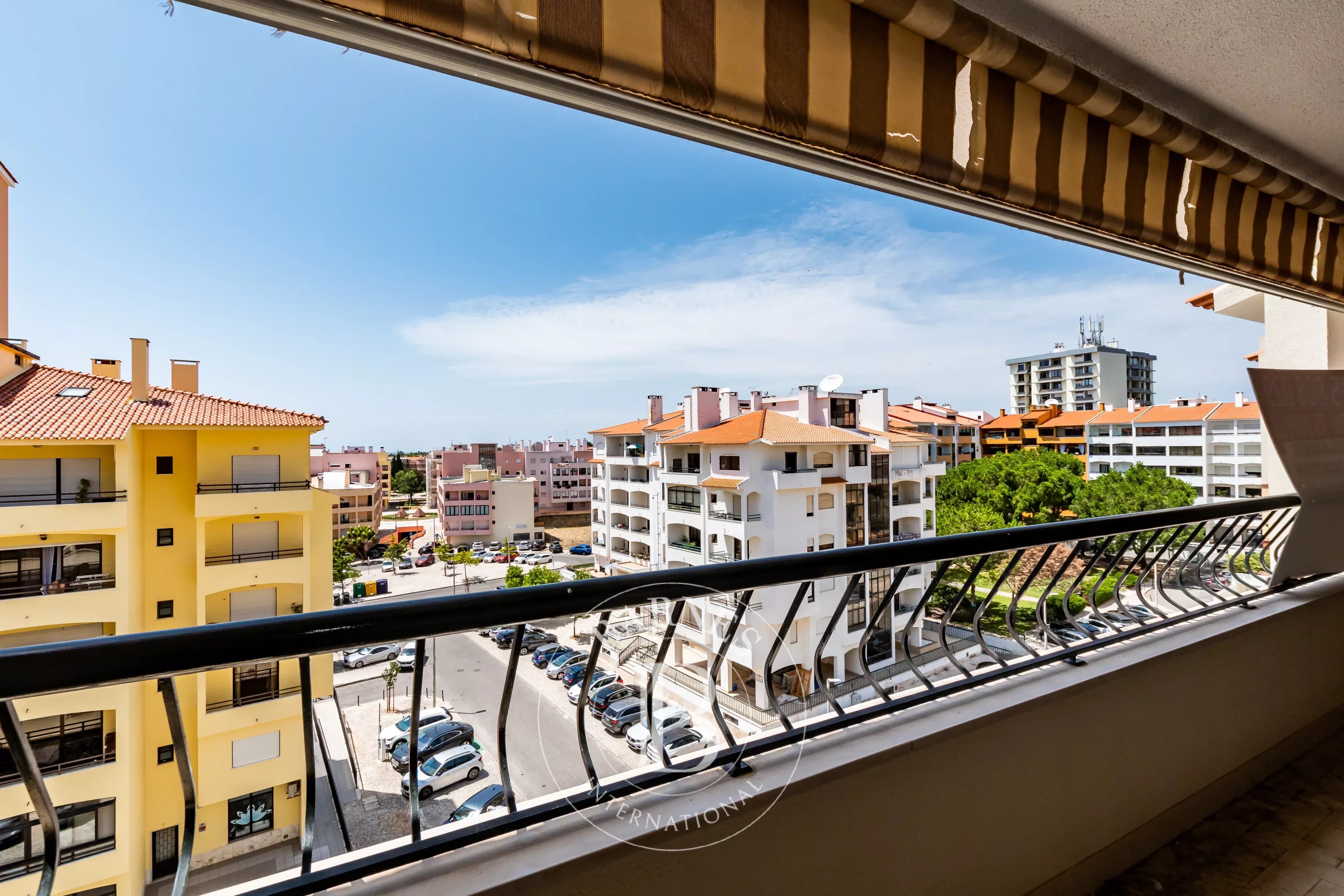 Duplex amplo e luminoso em Cascais