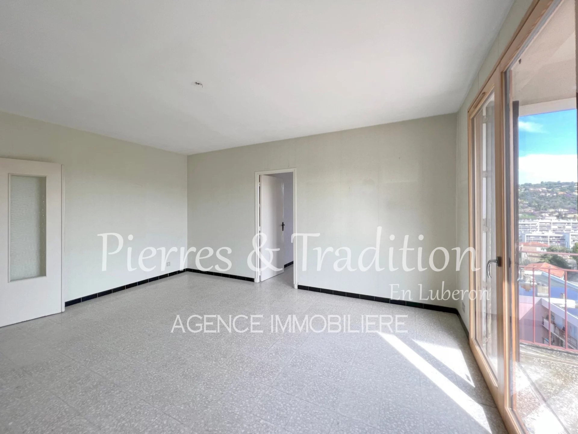 Agence immobilière de Pierres et Tradition en Luberon Apt