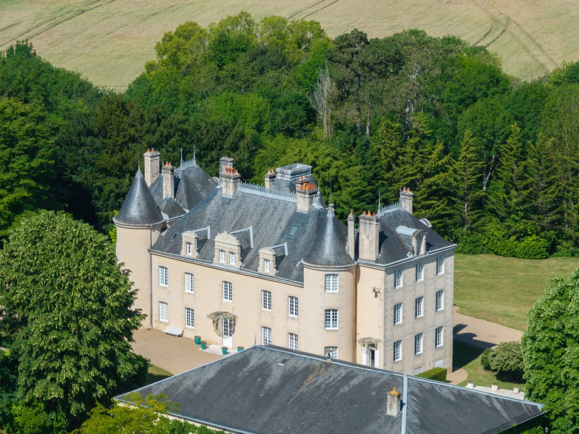 16 Bedroom Chateau's Image 27