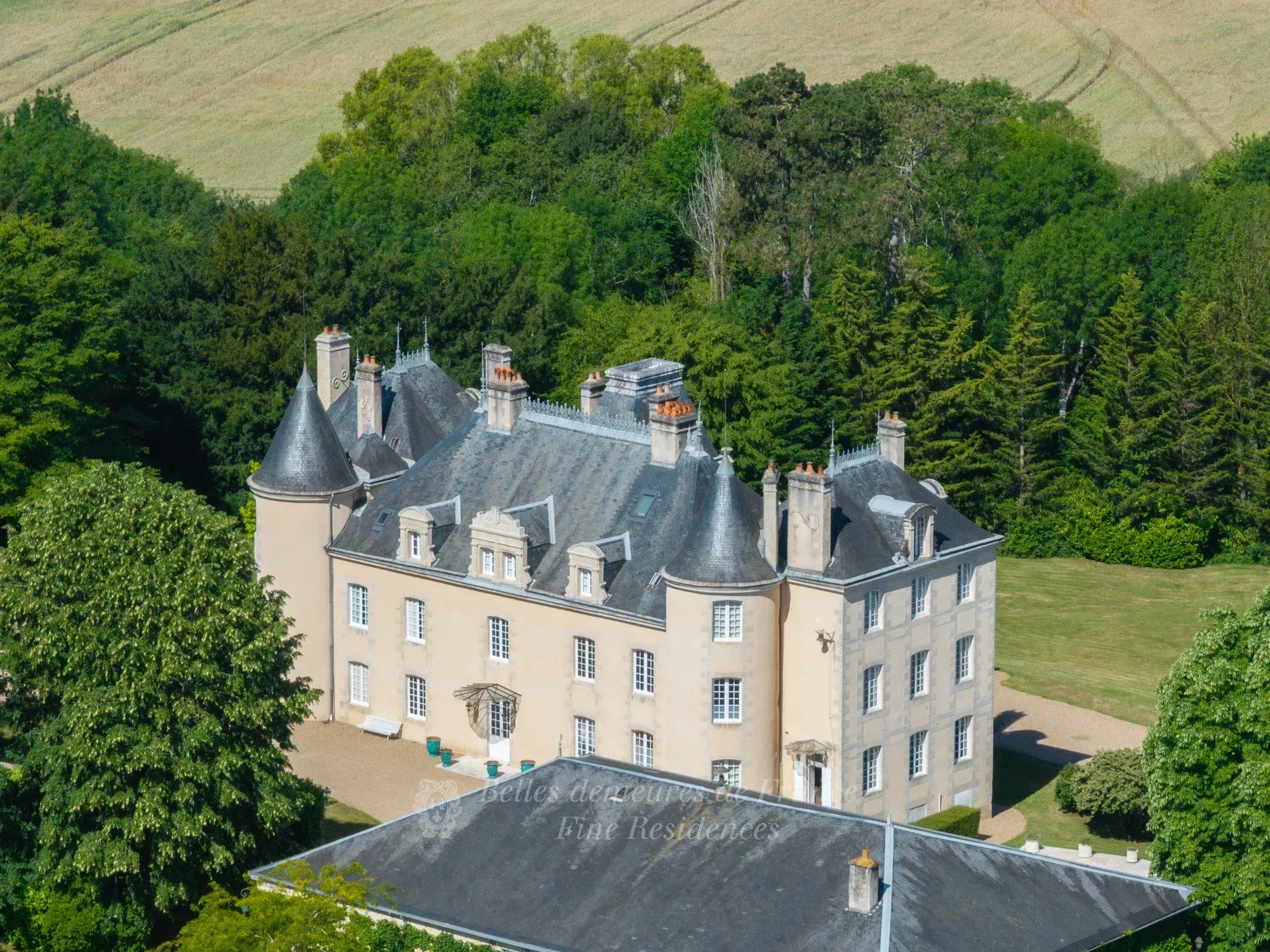 Sale Castle Poitiers