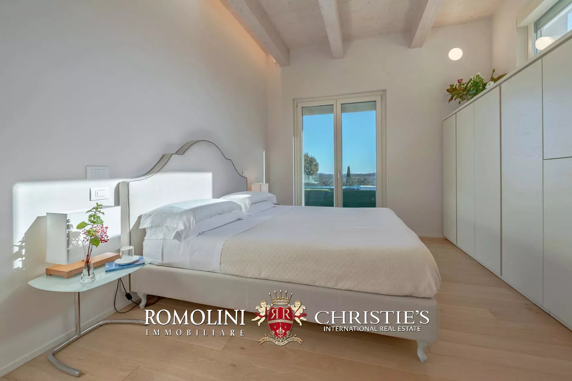 7 Bedroom Villa/Townhouse's Image 86