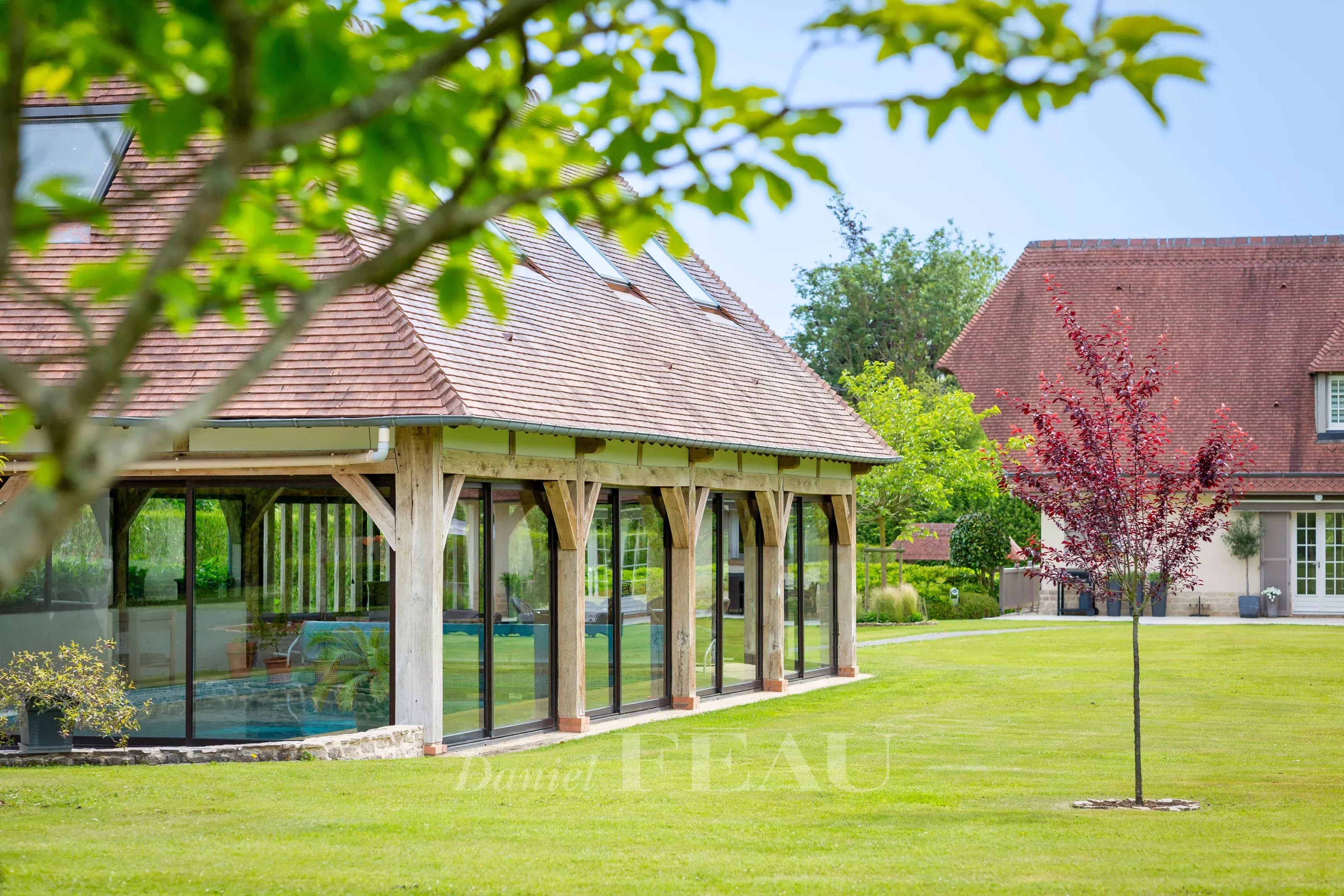 A Vendre - 10 minutes de Trouville - 310 m² - Piscine intérieure