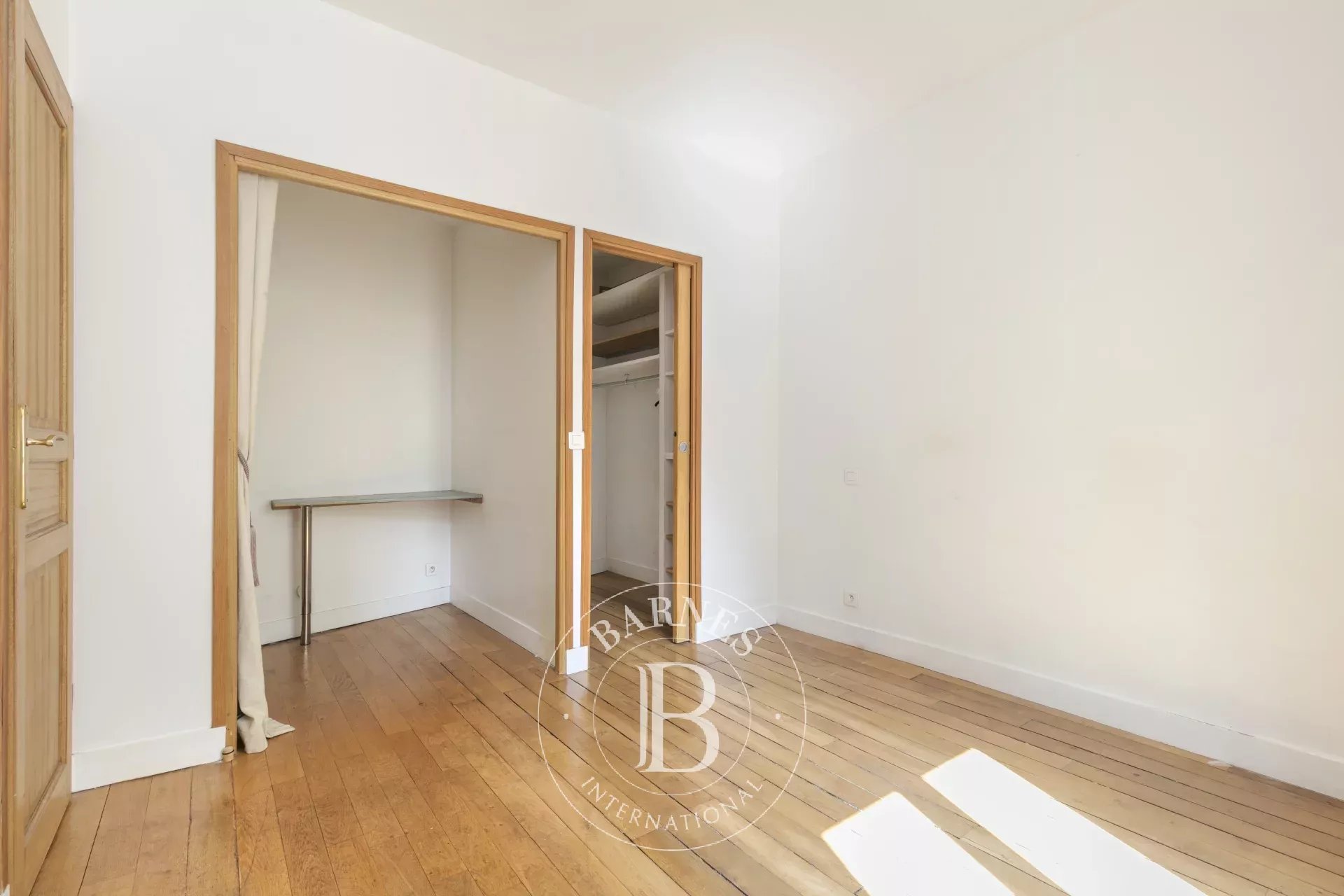 Daire Levallois-Perret - picture 9