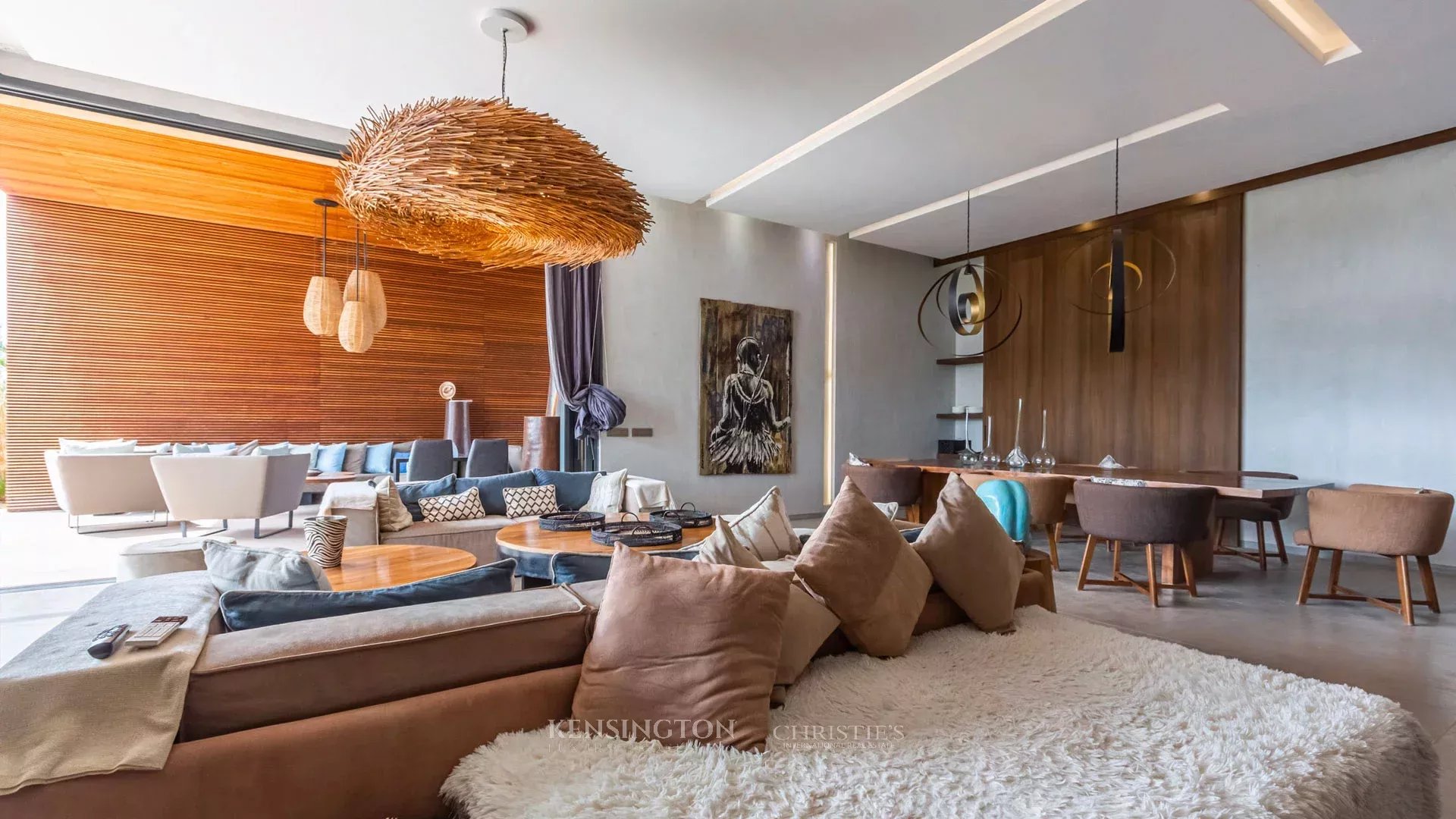 6 Bedroom Villa/Townhouse's Image 21