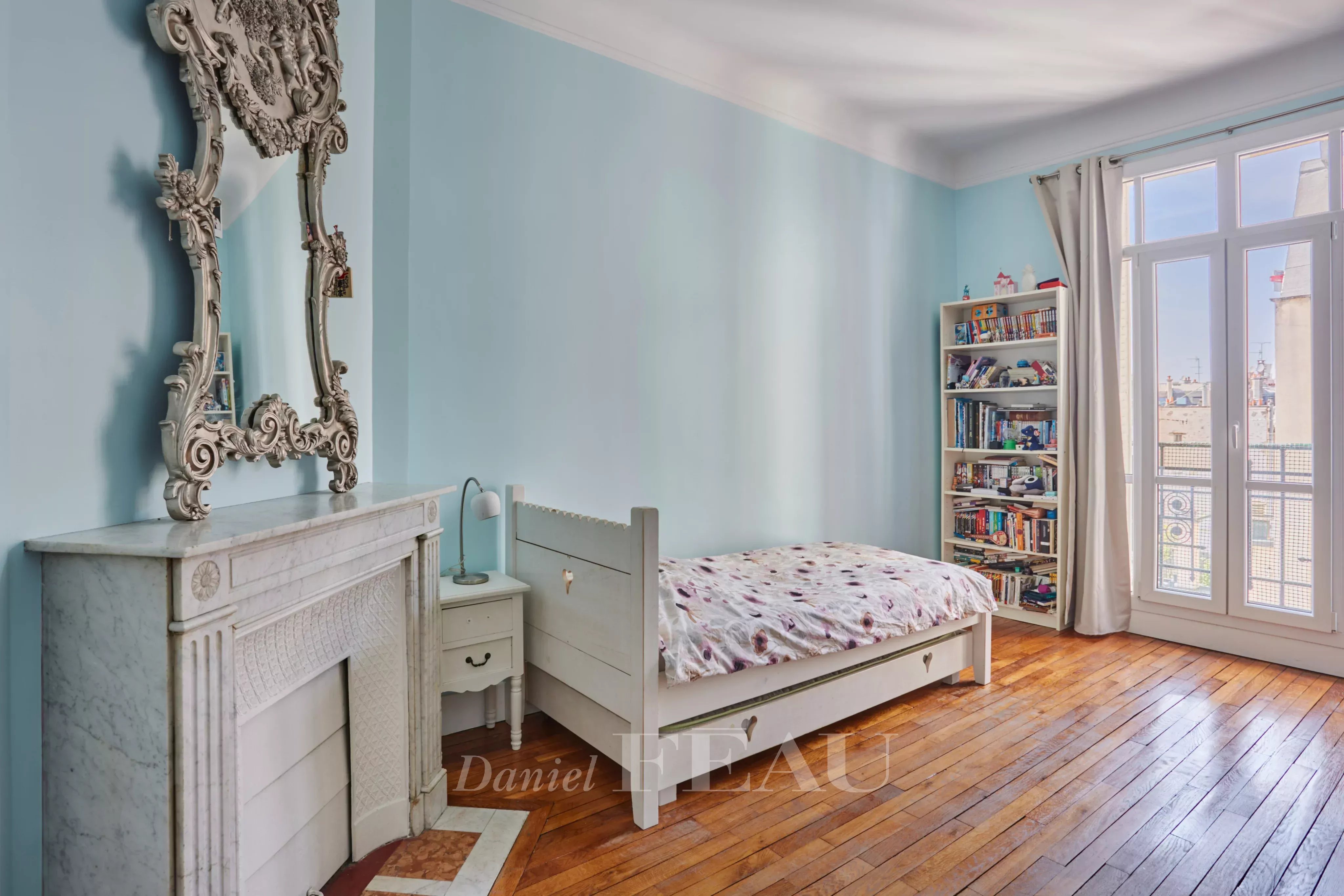 Chambre enfant sur cour