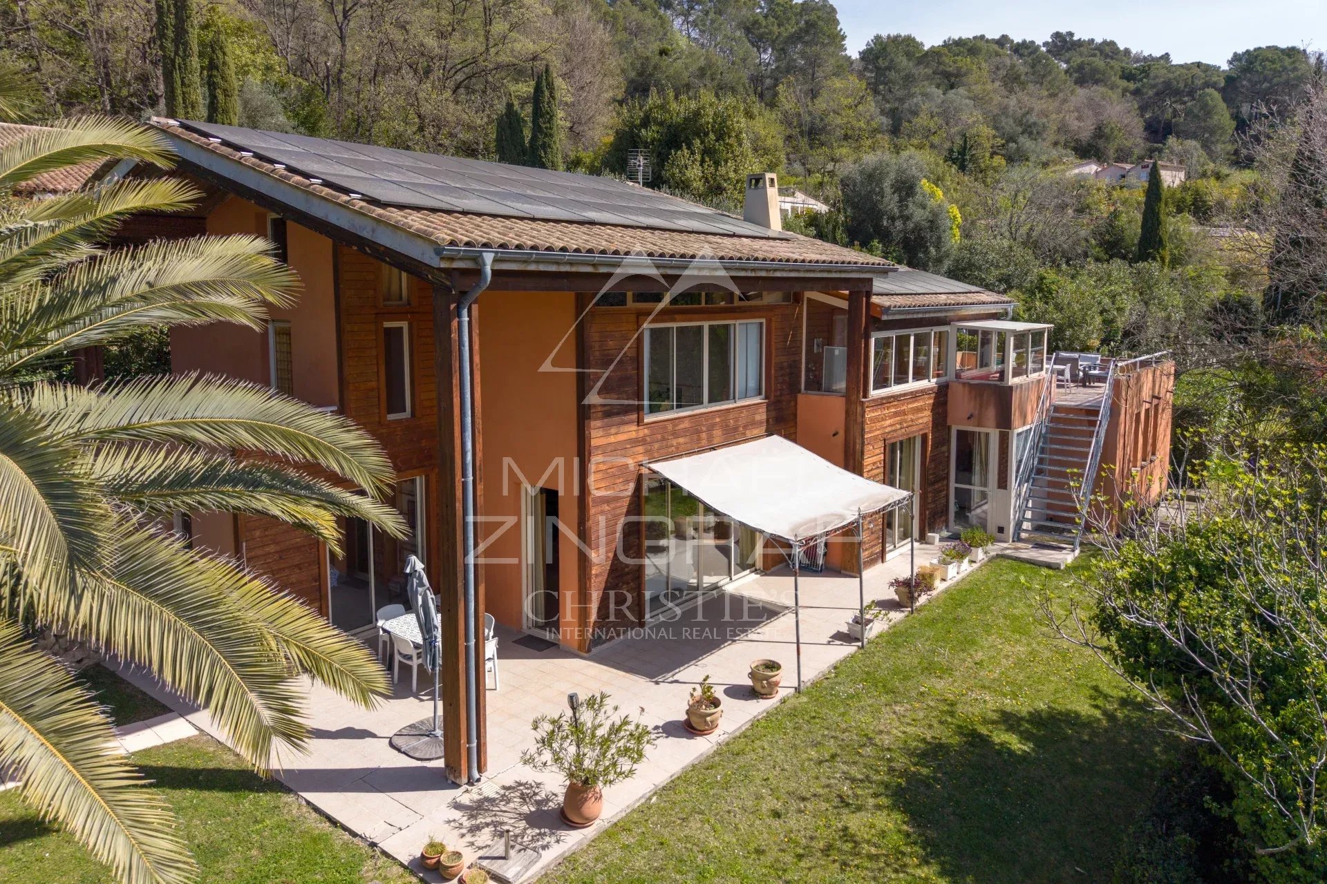 4 Bedroom Villa/Townhouse's Image 5