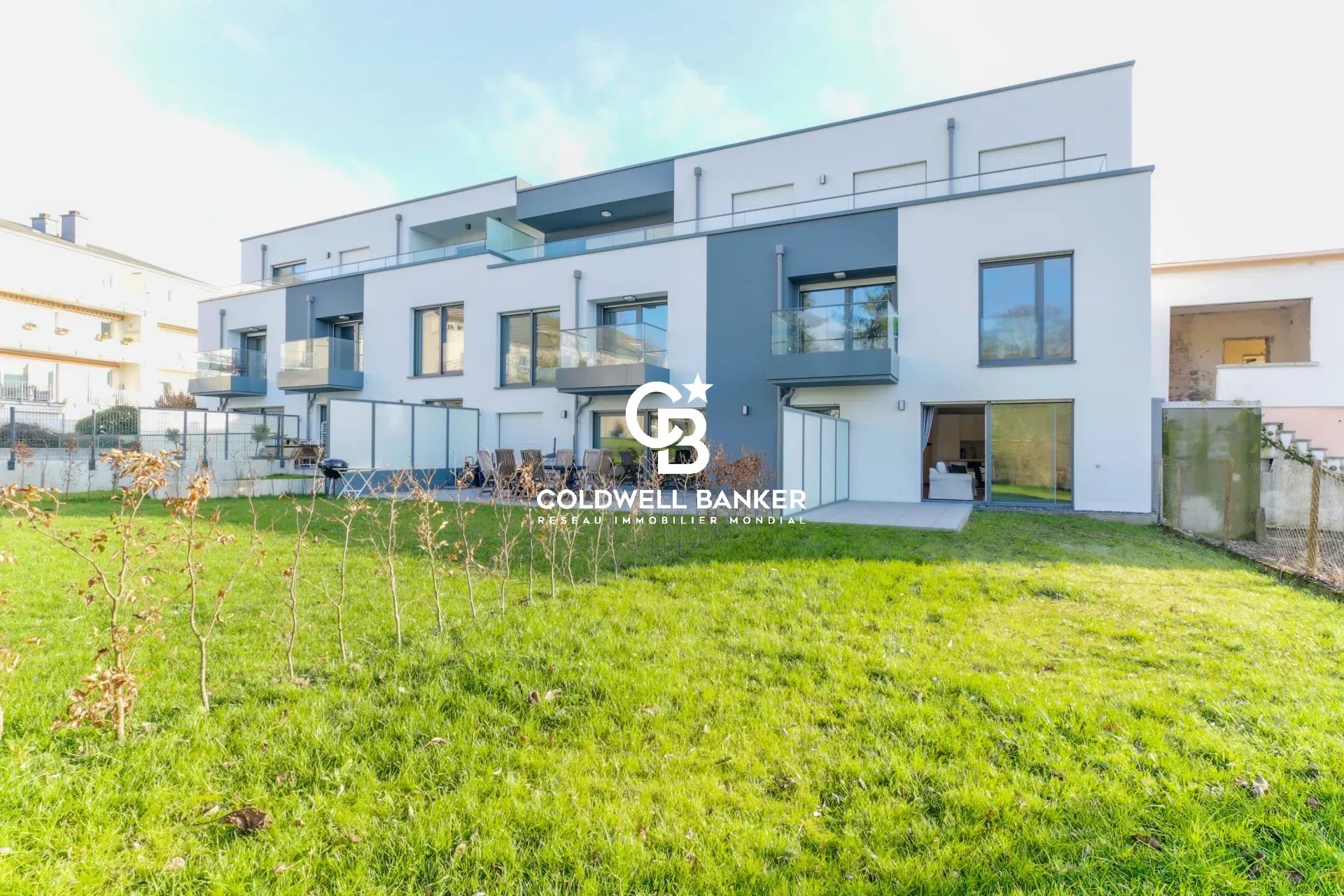 Bel appartement meublé d'une chambre avec jardin et parking