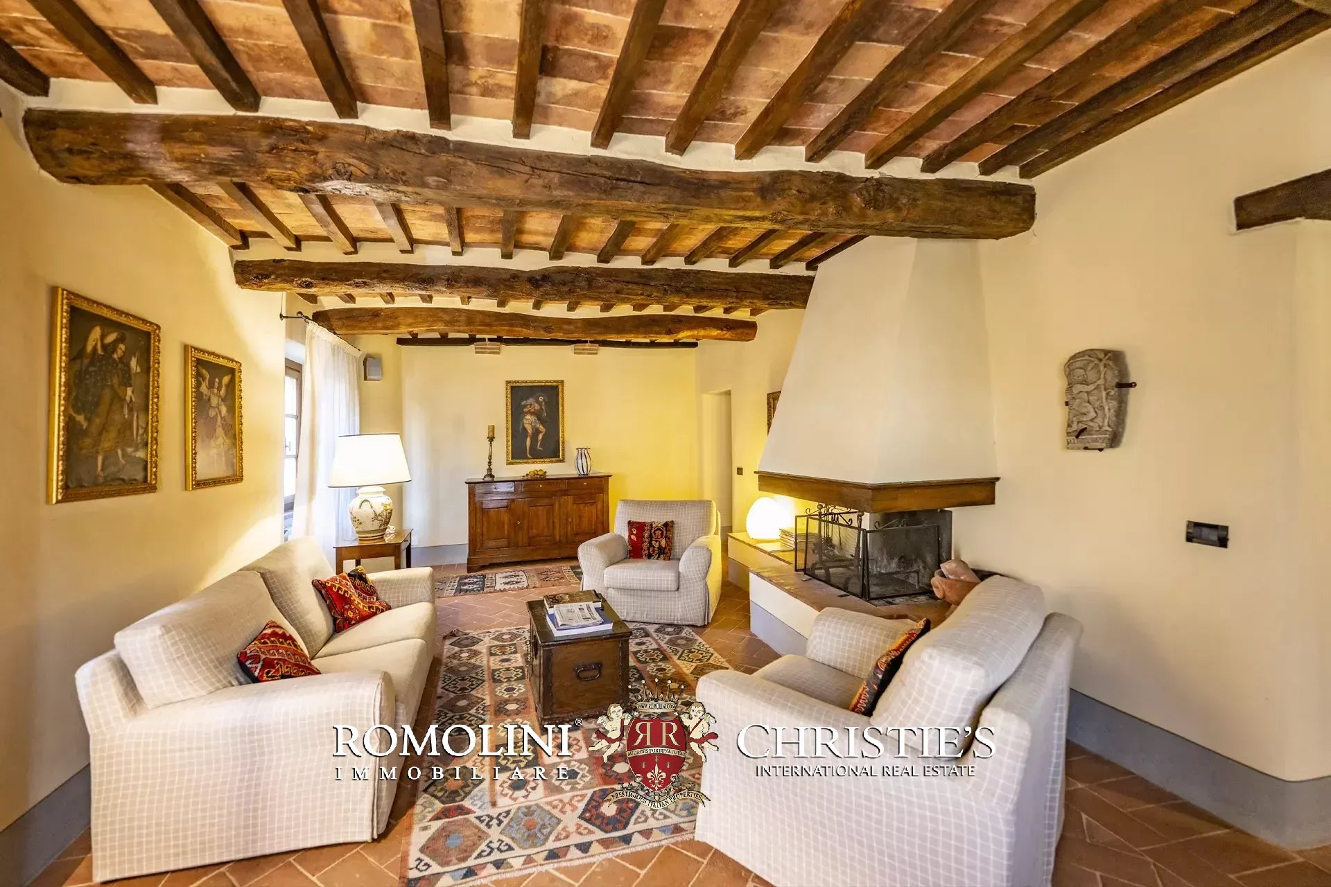4 Bedroom Villa/Townhouse's Image 18