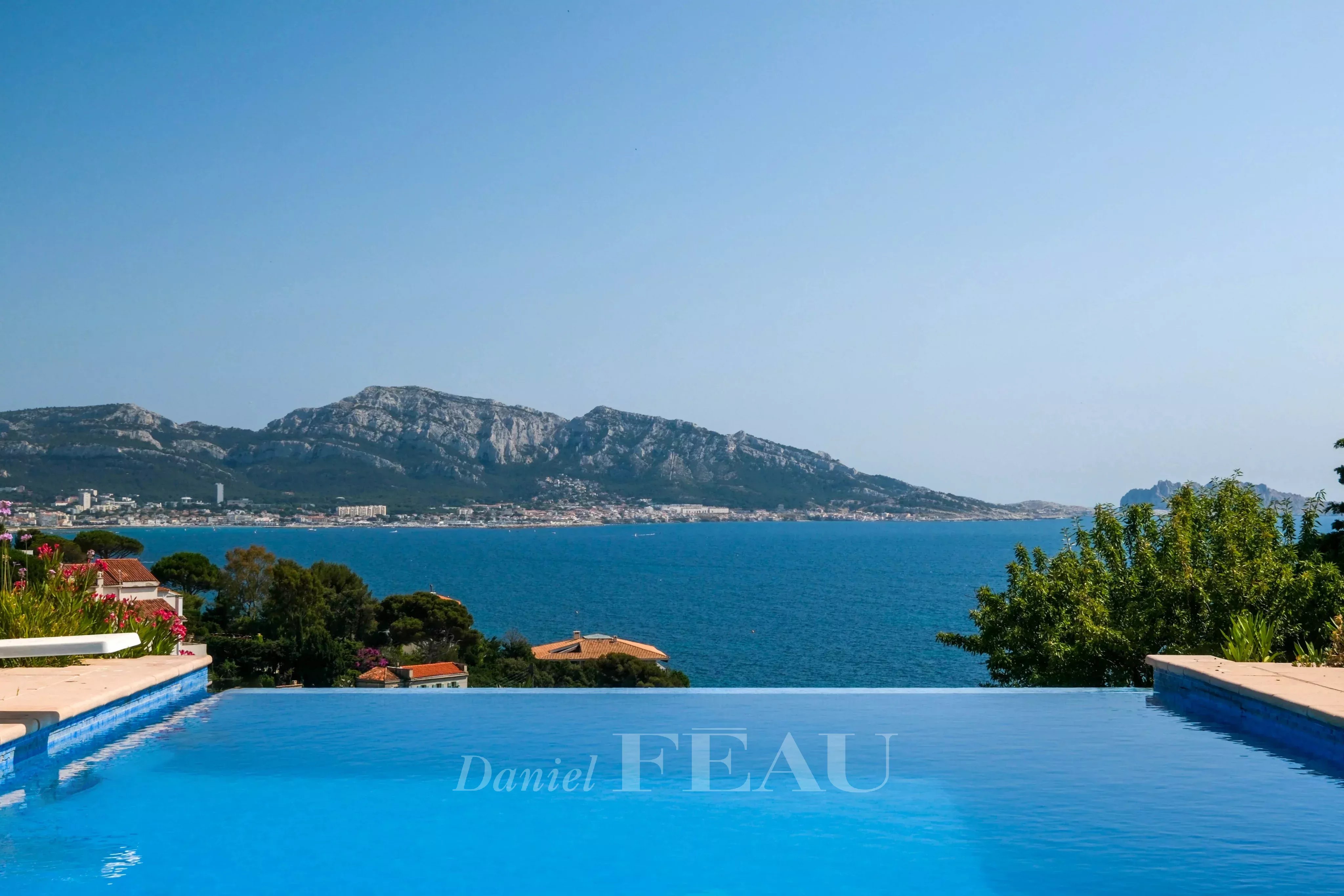 Sale House Marseille 7ème