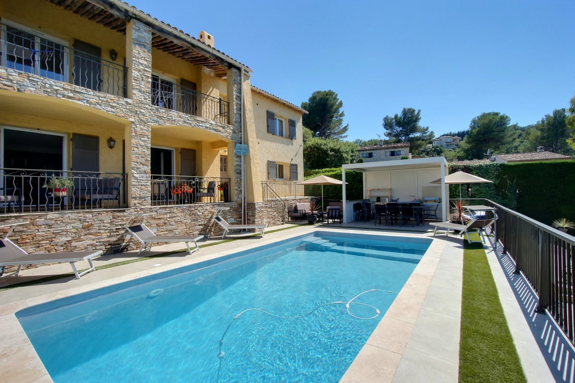 Agence immobilière de 