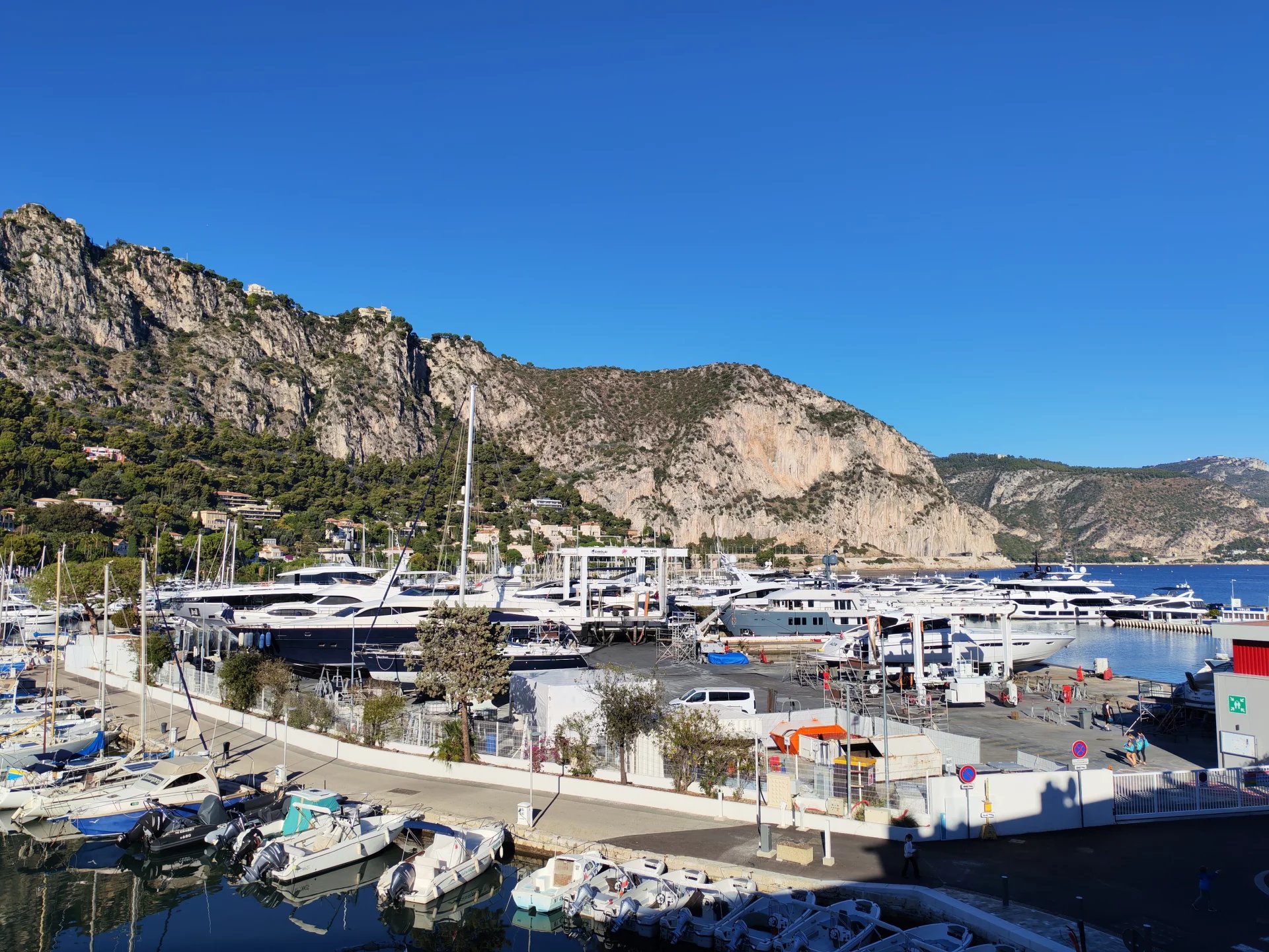 Tasteful 1-bedroom apartment in the port of Beaulieu-sur-Mer