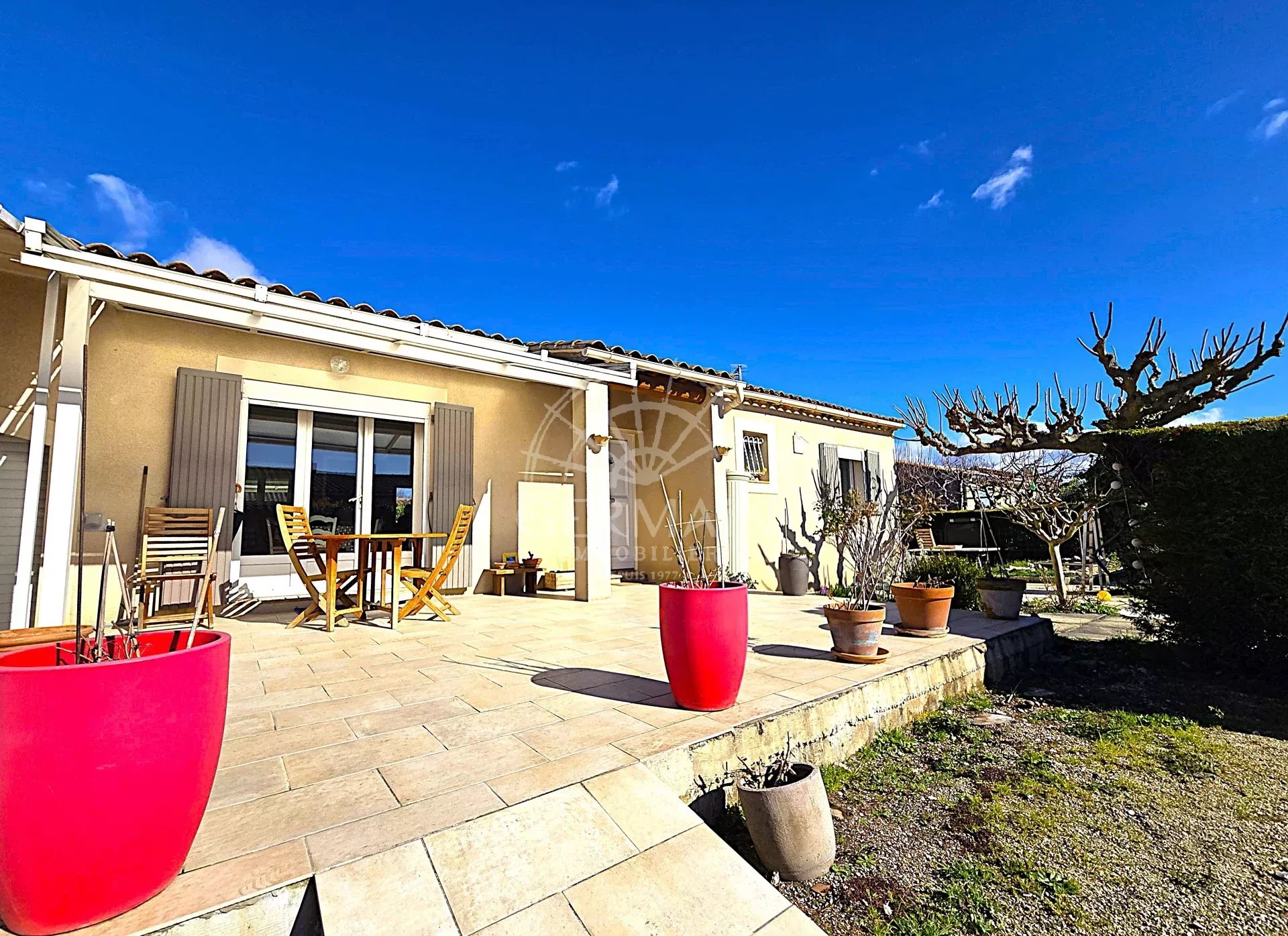 Agence immobilière de 