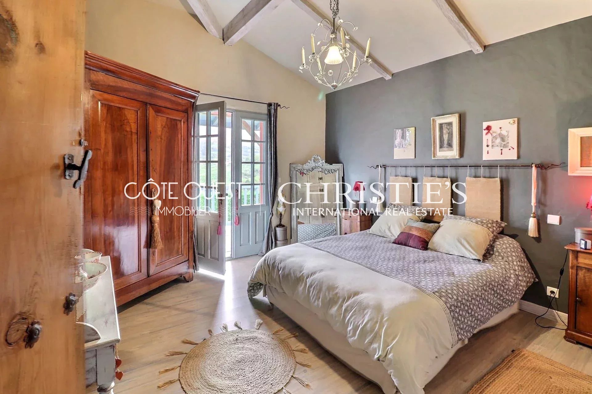 4 Bedroom Villa/Townhouse's Image 10