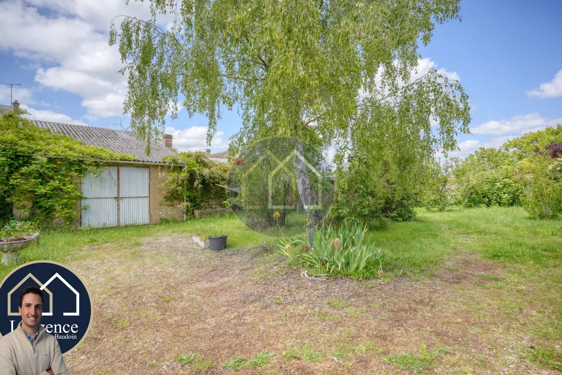 MAISON DE CHARME 210 M² - FORT POTENTIEL POUR MAISON DE FAMILLE OU INVESTISSEMENT - TERRAIN 995 M²