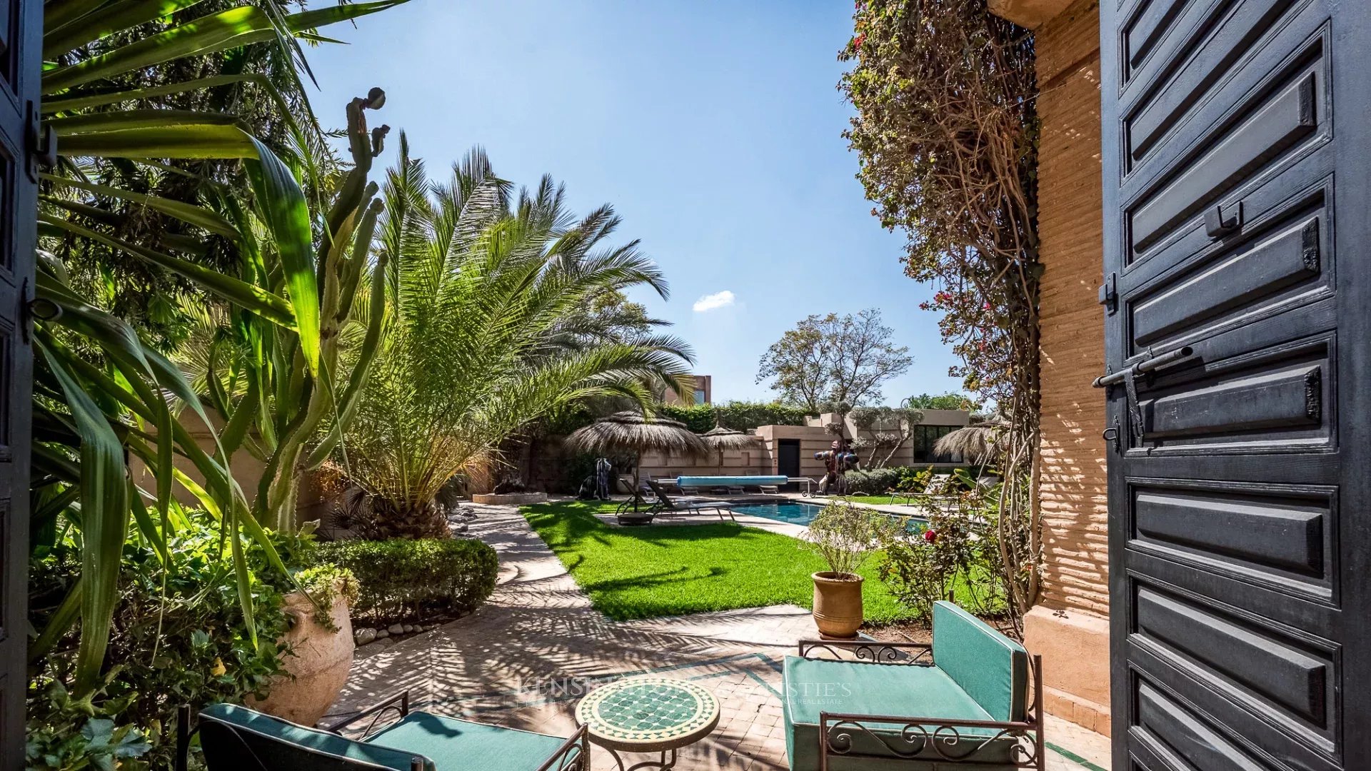 4 Bedroom Villa/Townhouse's Image 11