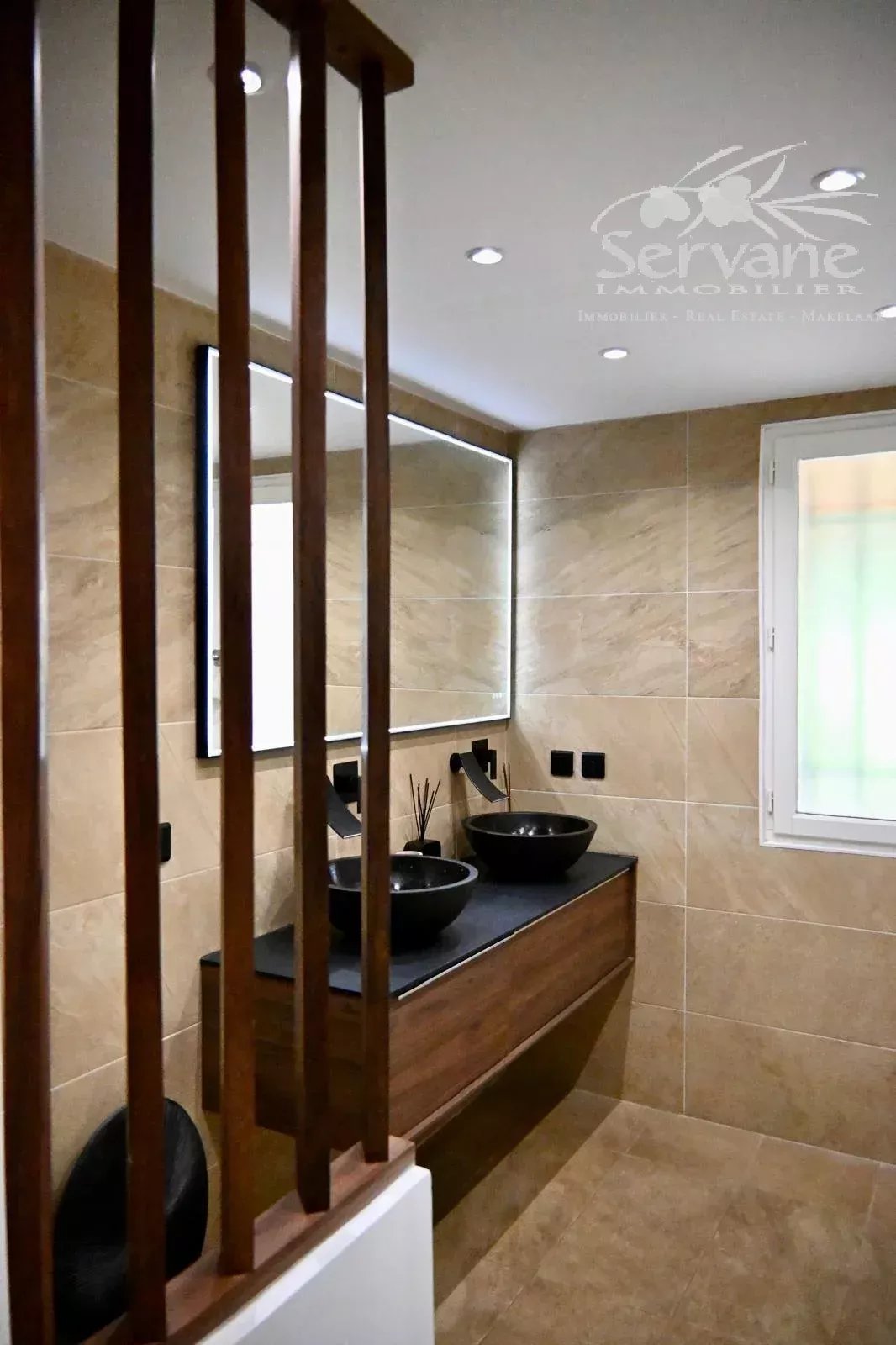 COTIGNAC CHARMING HOUSE WITH INDEPENDANT APARTMENT