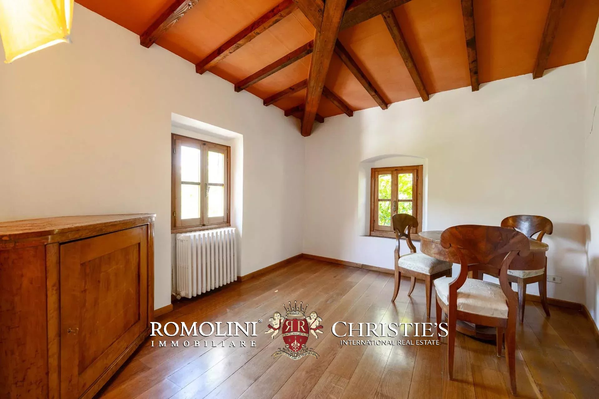 5 Bedroom Villa/Townhouse's Image 32