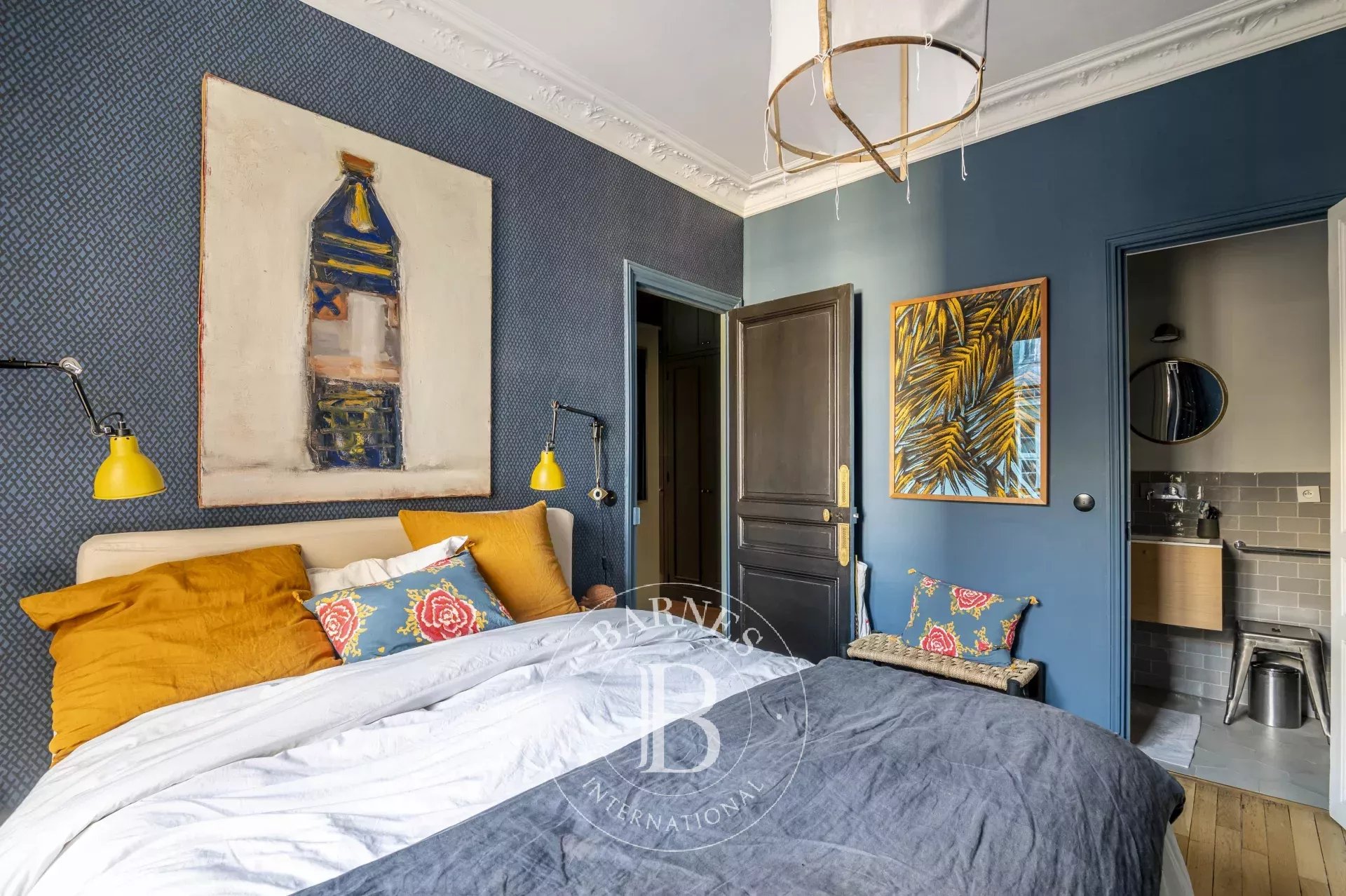 Neuilly - Roule - Pasteur - Old-build 3-bedroom apartment - Large studio - Maid's room - picture 17