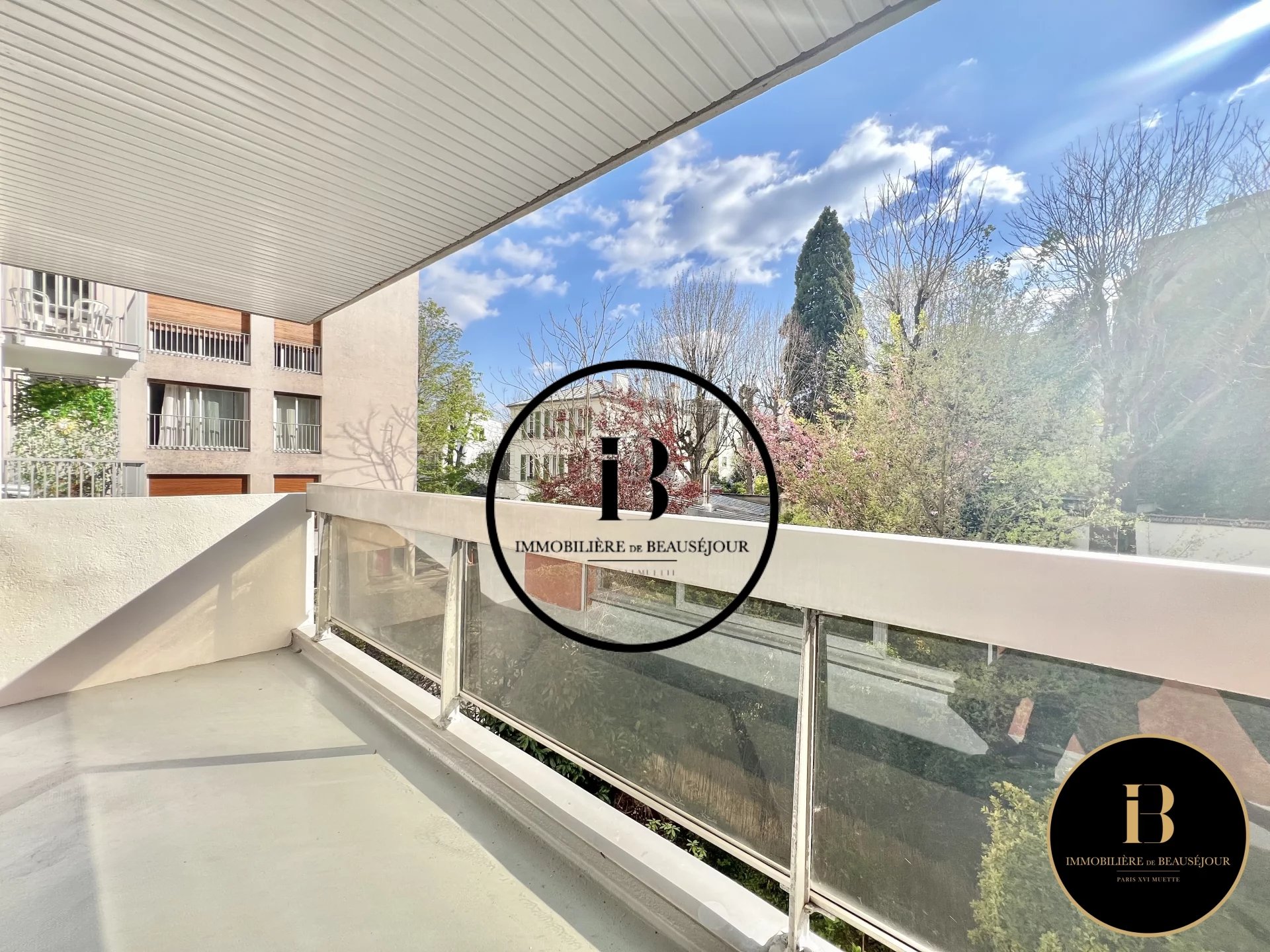 Location Appartement Paris 16ème