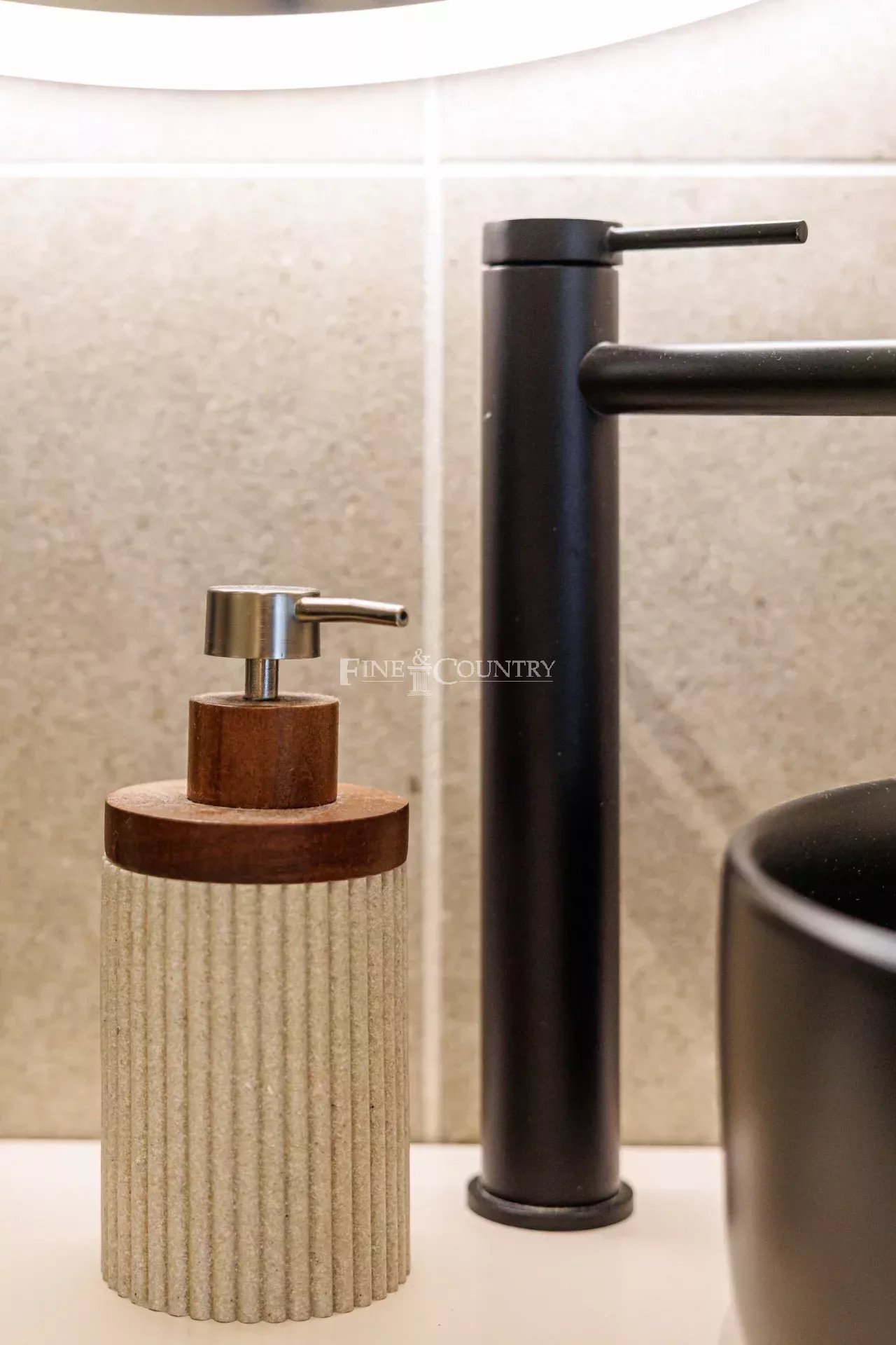 Photo of For Sale – 2-Bedroom Apartment – Cannes Montrose