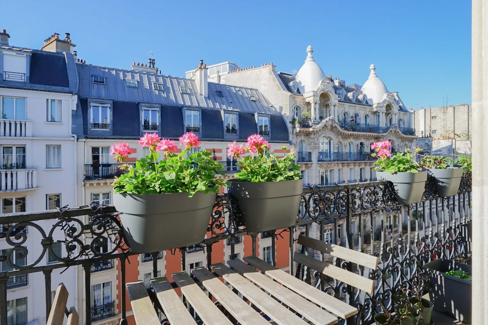 Paris 10e - CANAL SAINT MARTIN / LOUIS BLANC
