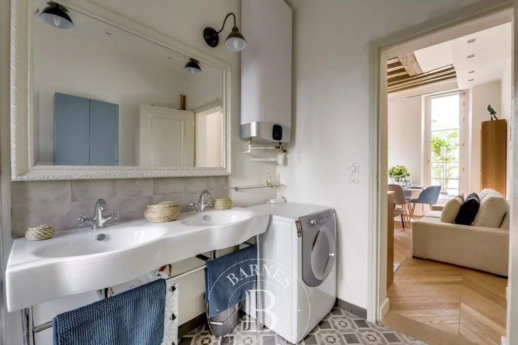 Daire Paris 4ème - picture 9