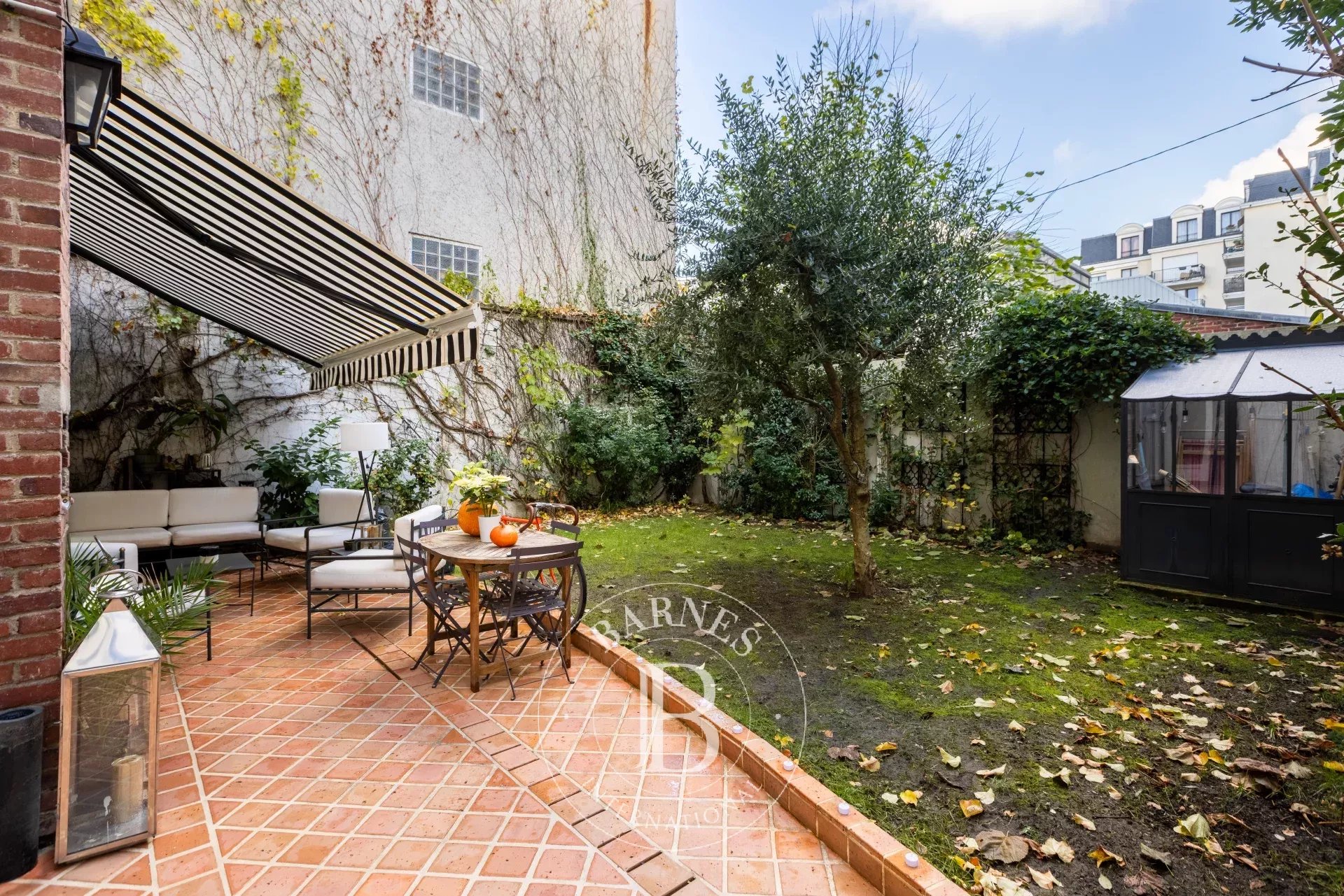 Apartment Levallois-Perret  -  ref 83755202 (picture 2)