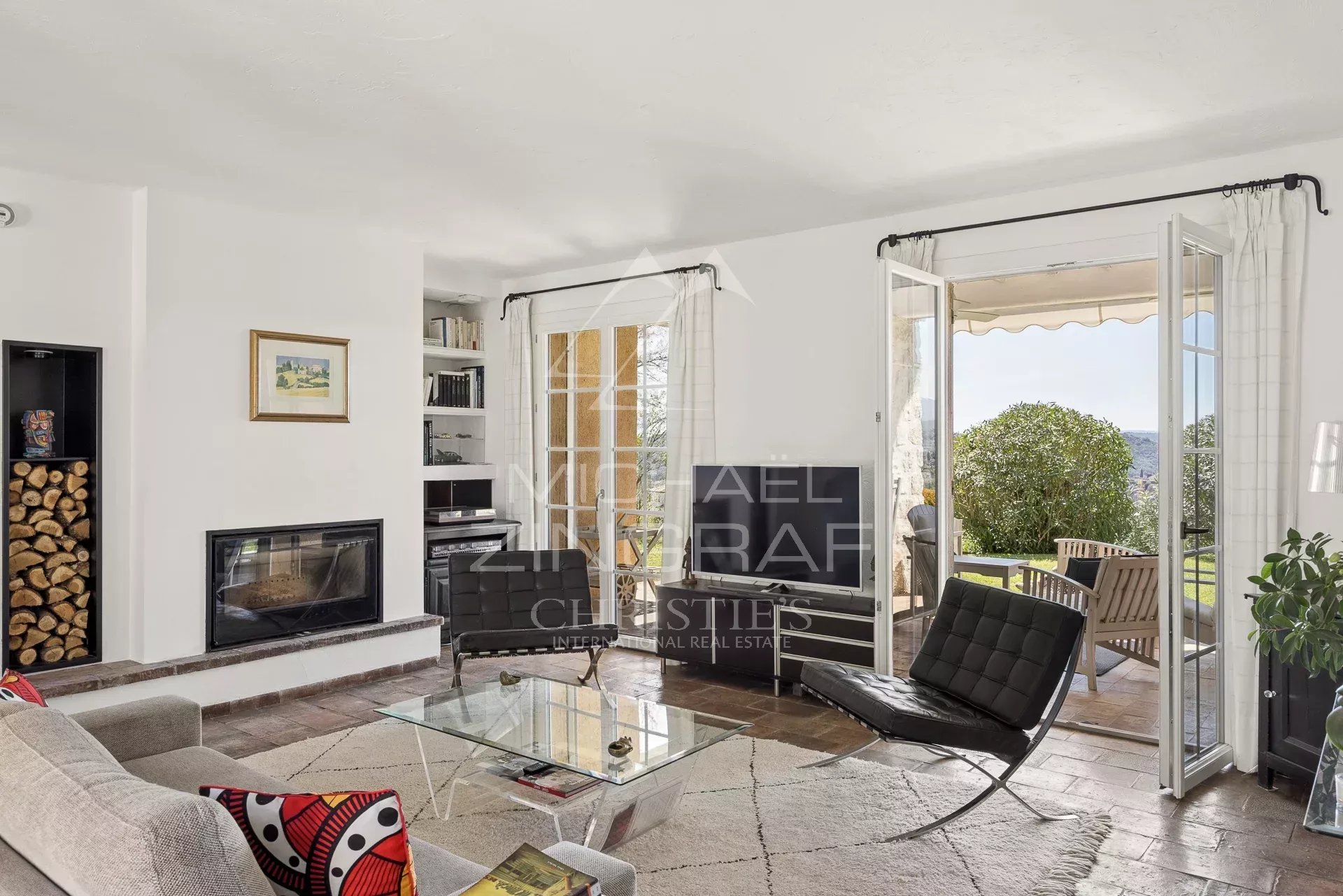 4 Bedroom Villa/Townhouse's Image 4