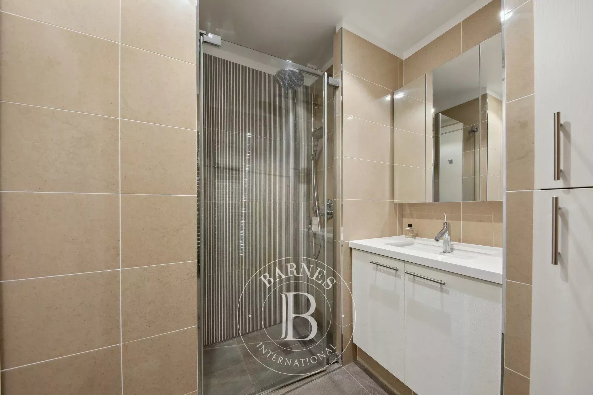 Daire Paris 7ème - picture 12