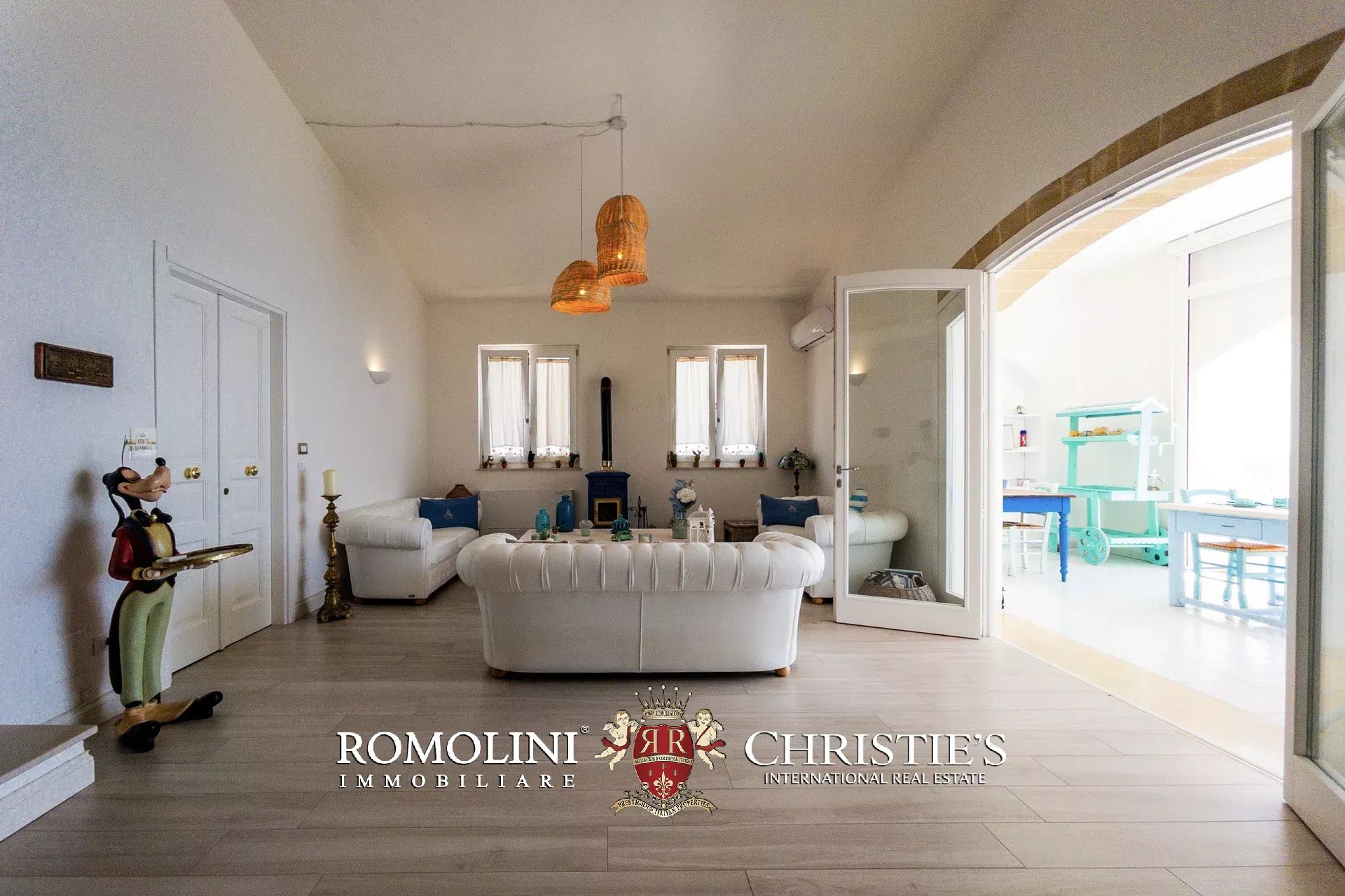 7 Bedroom Villa/Townhouse's Image 13