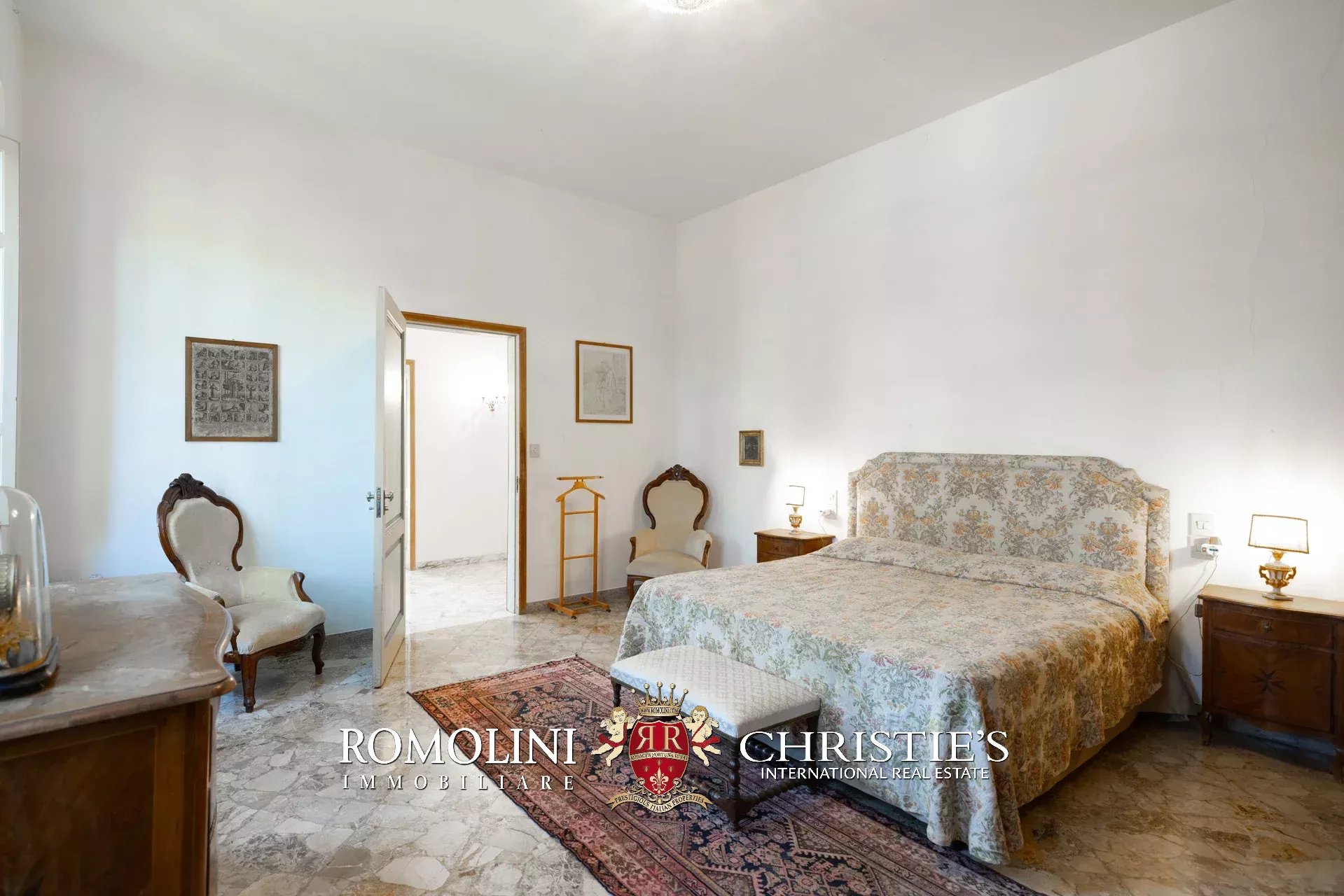 11 Bedroom Villa/Townhouse's Image 53