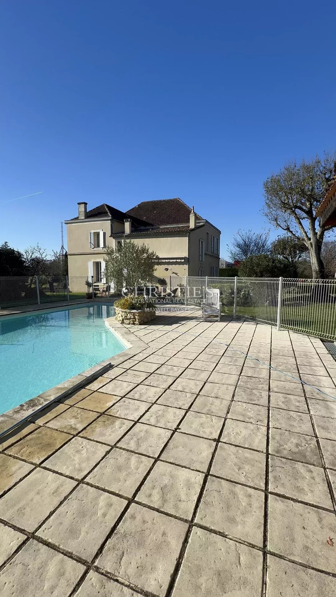 3 Bedroom Villa/Townhouse's Image 21