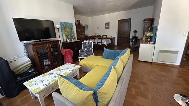 CALLIAN dans maison de village 3P de 90 m²