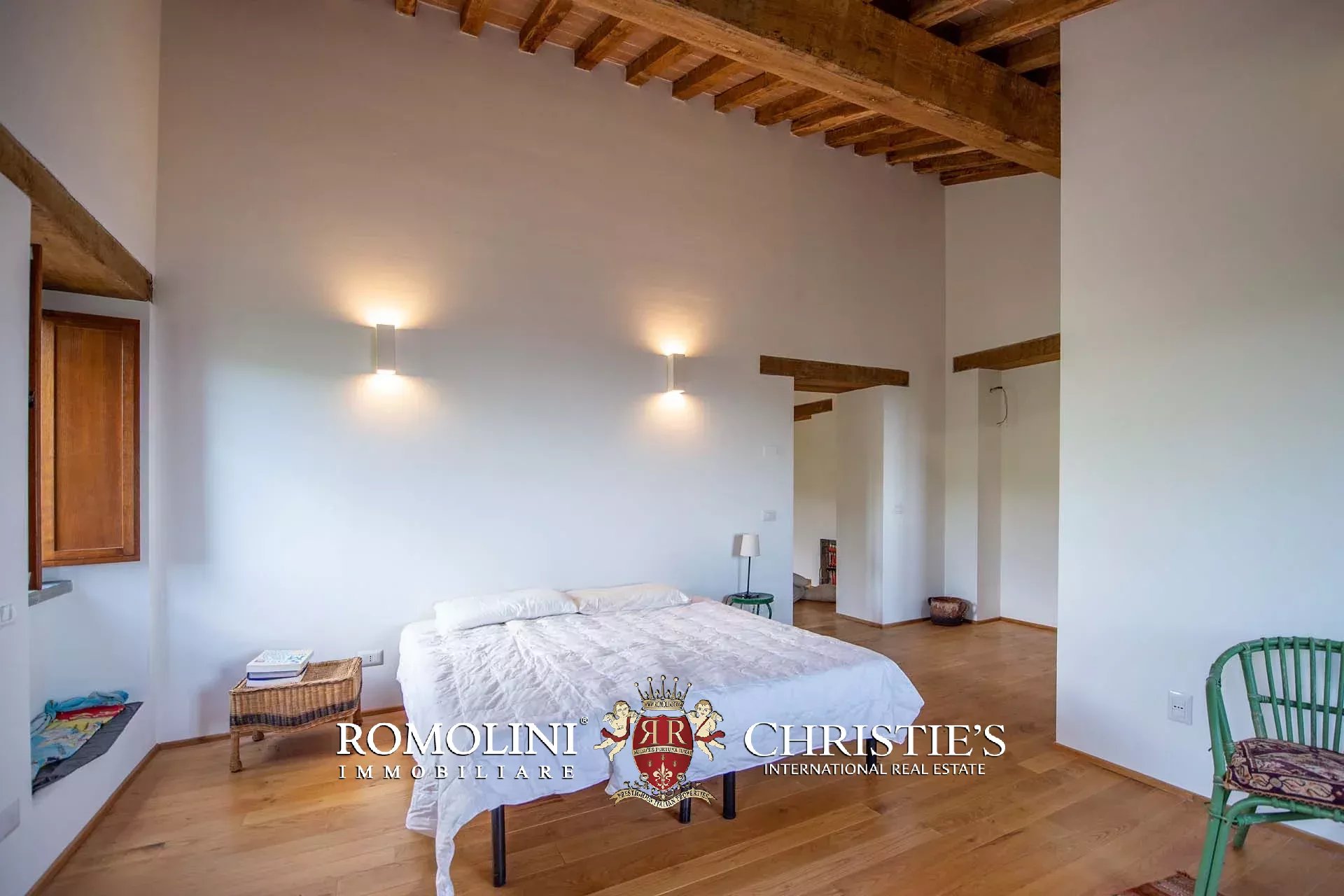 8 Bedroom Villa/Townhouse's Image 70