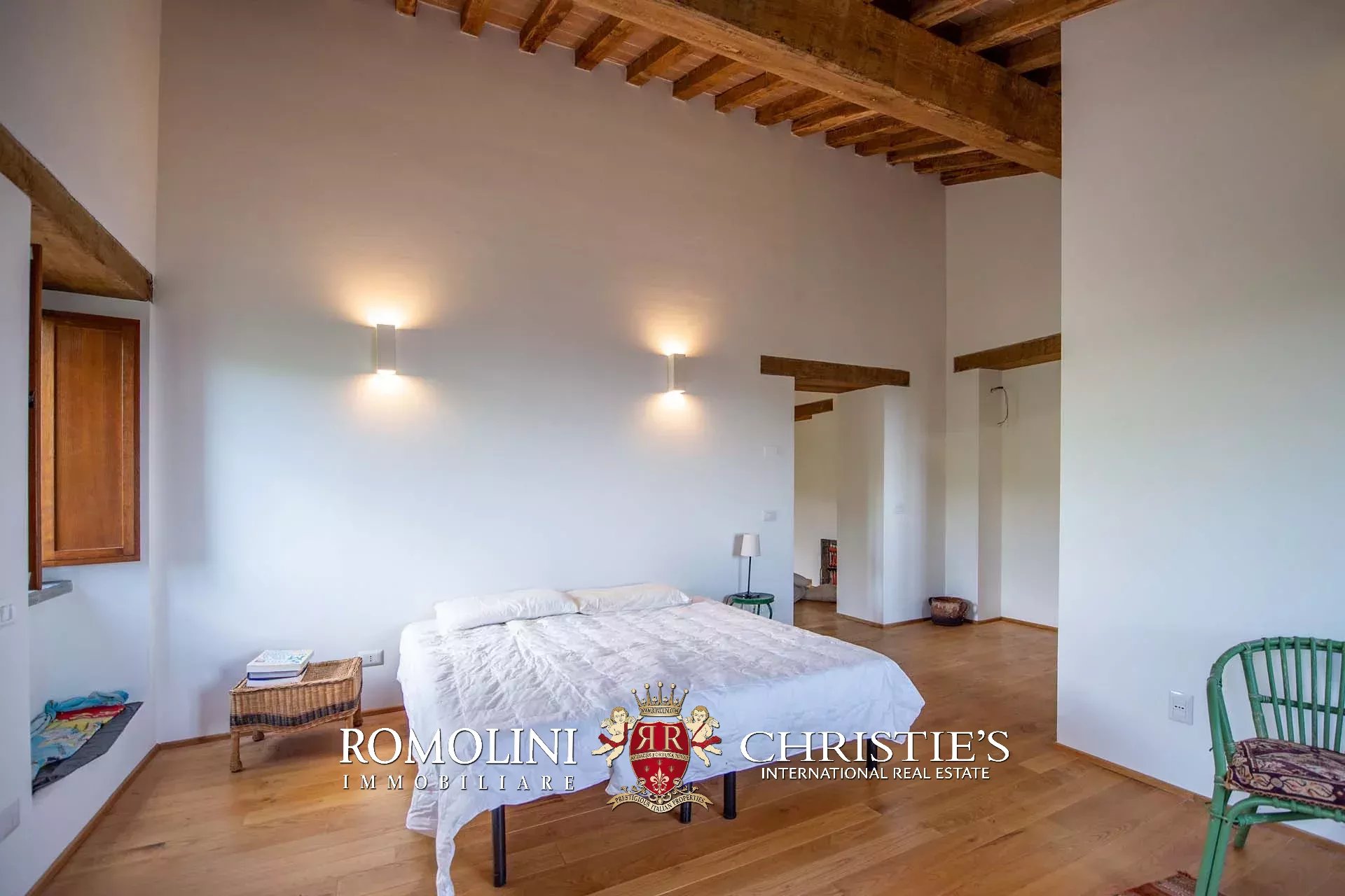 8 Bedroom Villa/Townhouse's Image 70