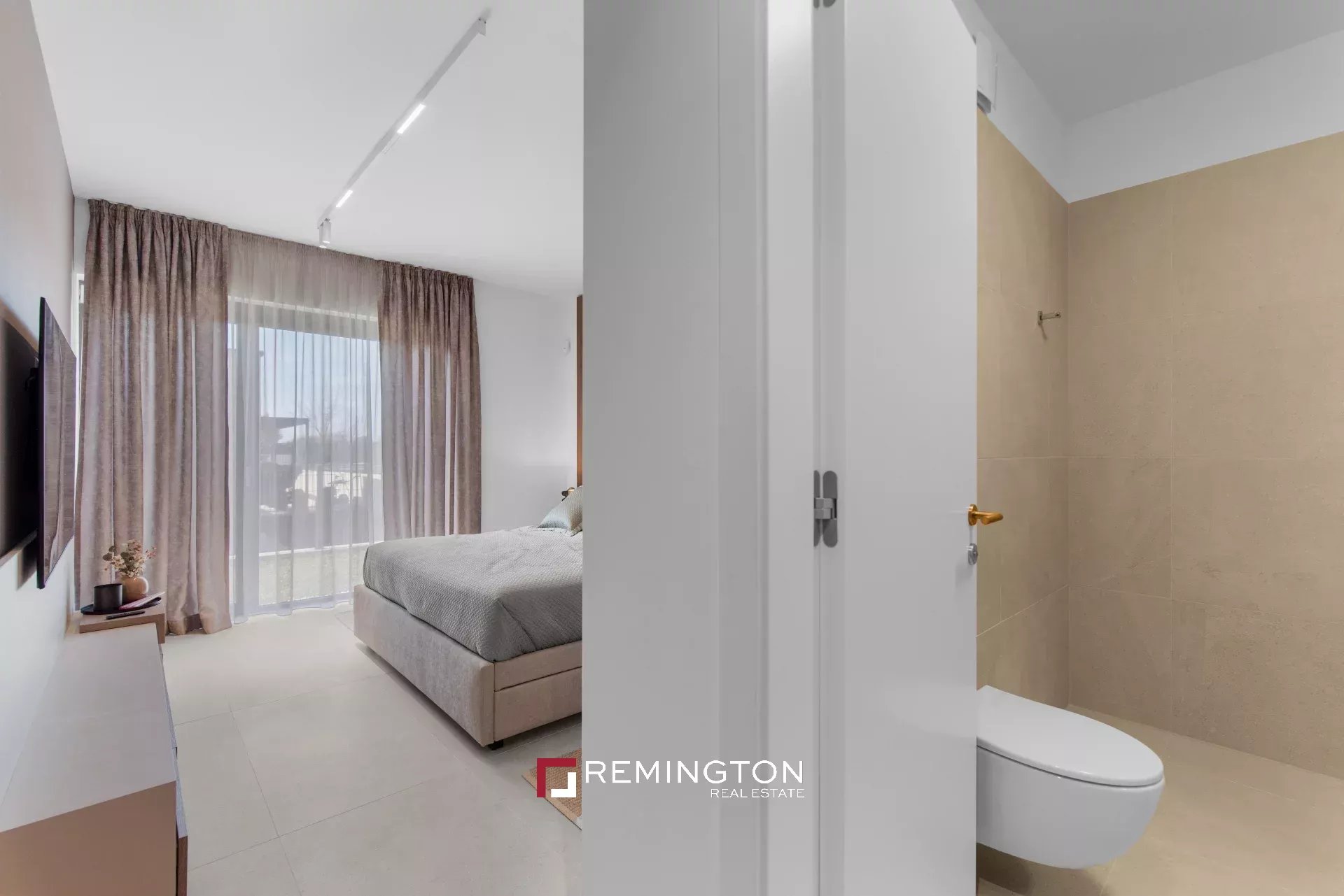 Villa/Townhouse's Image 11