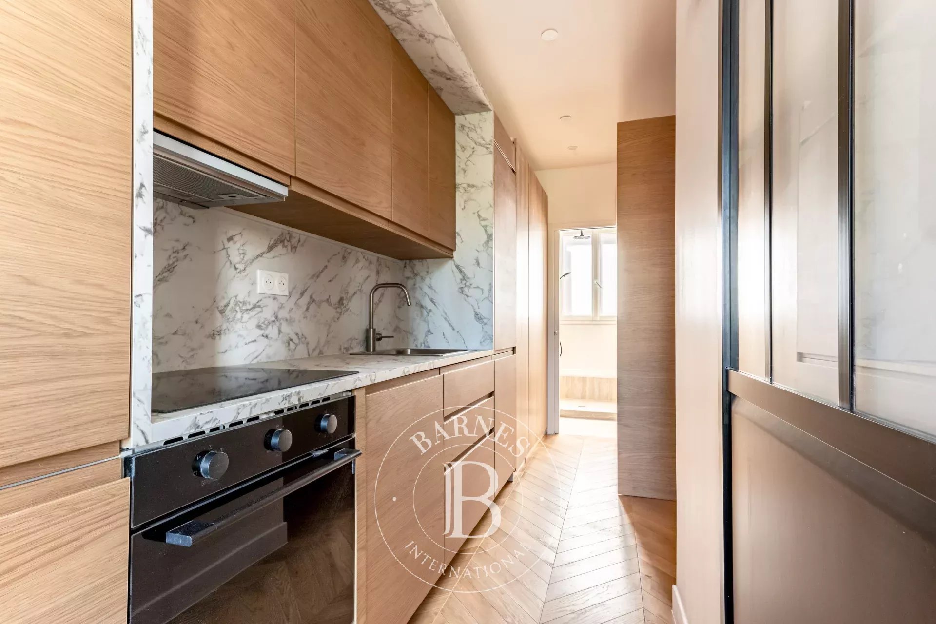 Daire Paris 8ème - picture 7