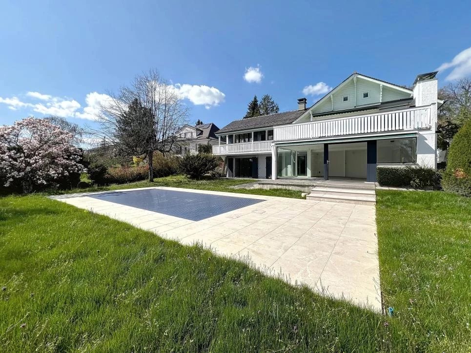 Grande Villa rénovée avec piscine