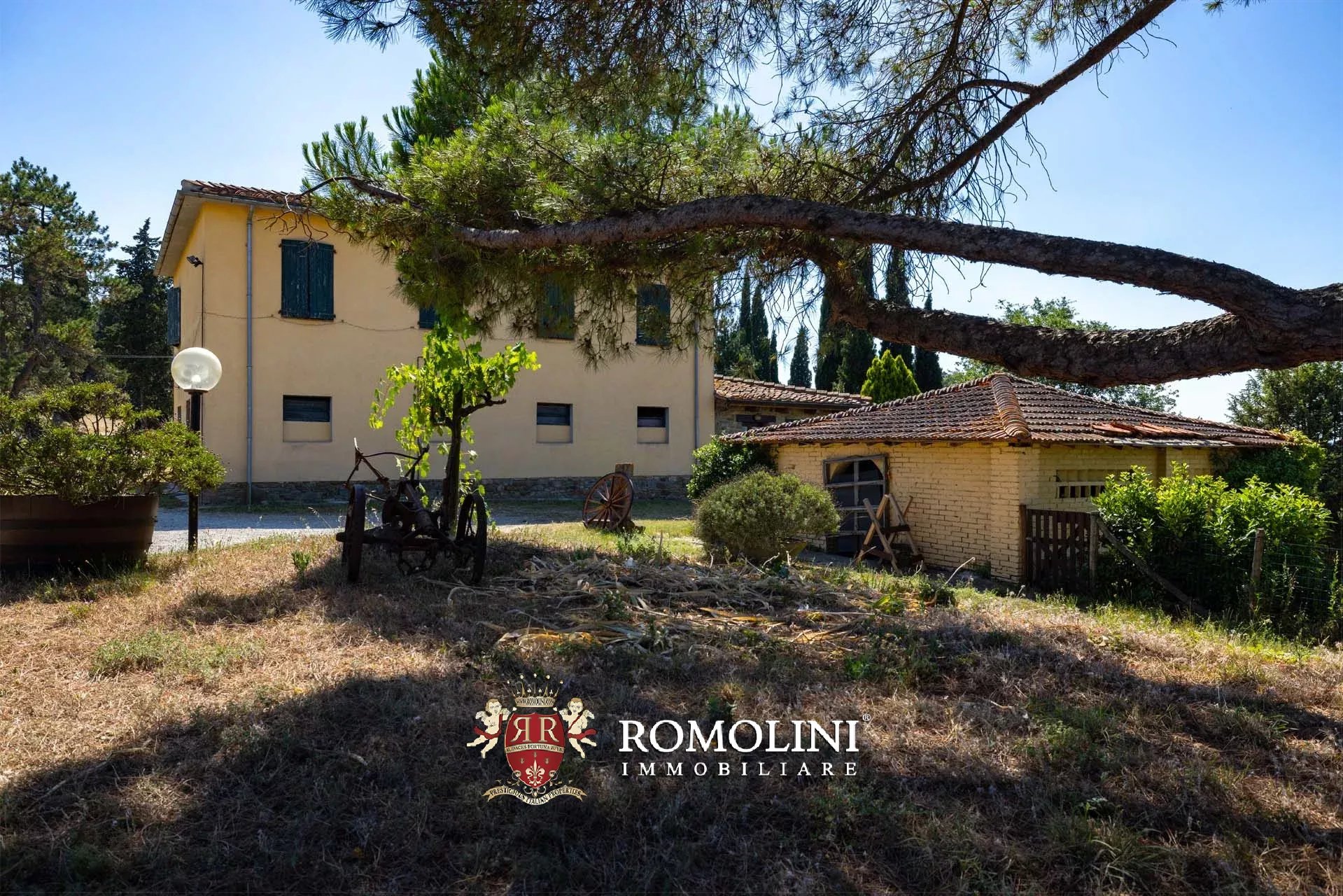 19 Bedroom Vineyard's Image 31