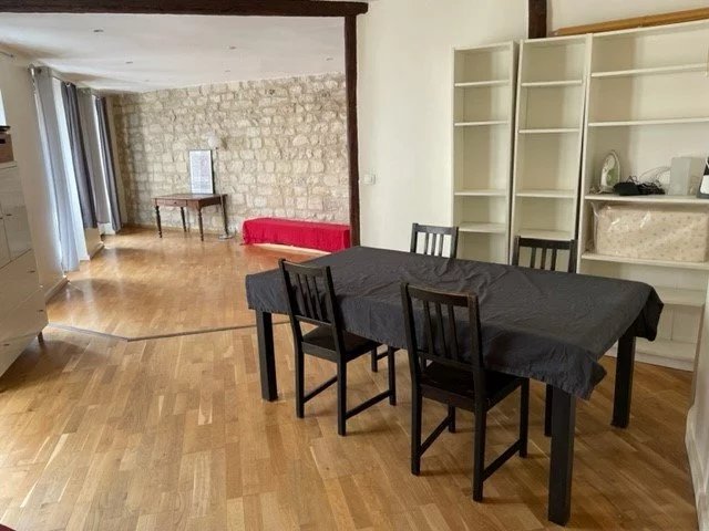 Paris 18ème, rue  Feutrier Appartement T3, 60m²