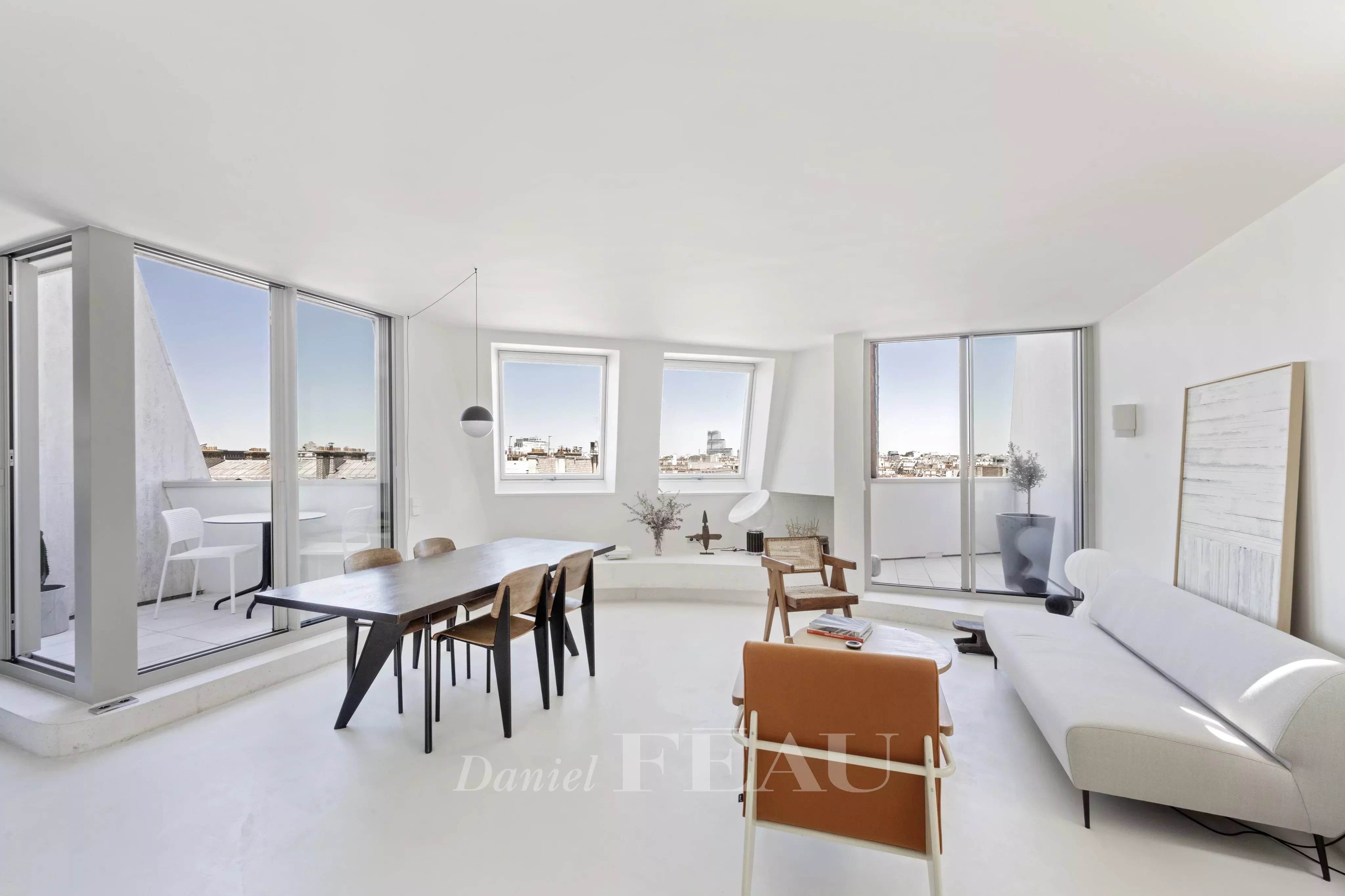 Sale Apartment Paris 17th