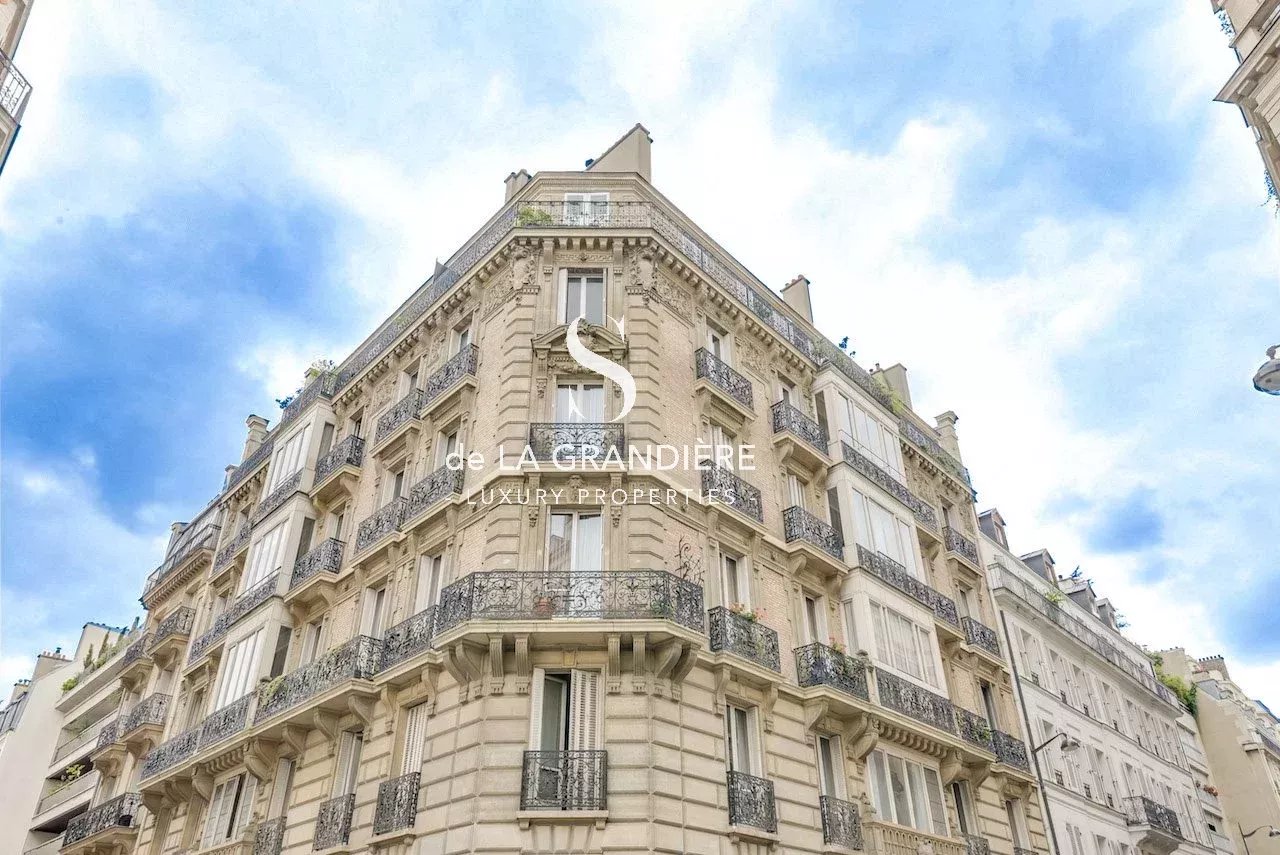 Paris 16ème - rue de la Pompe - 133m2