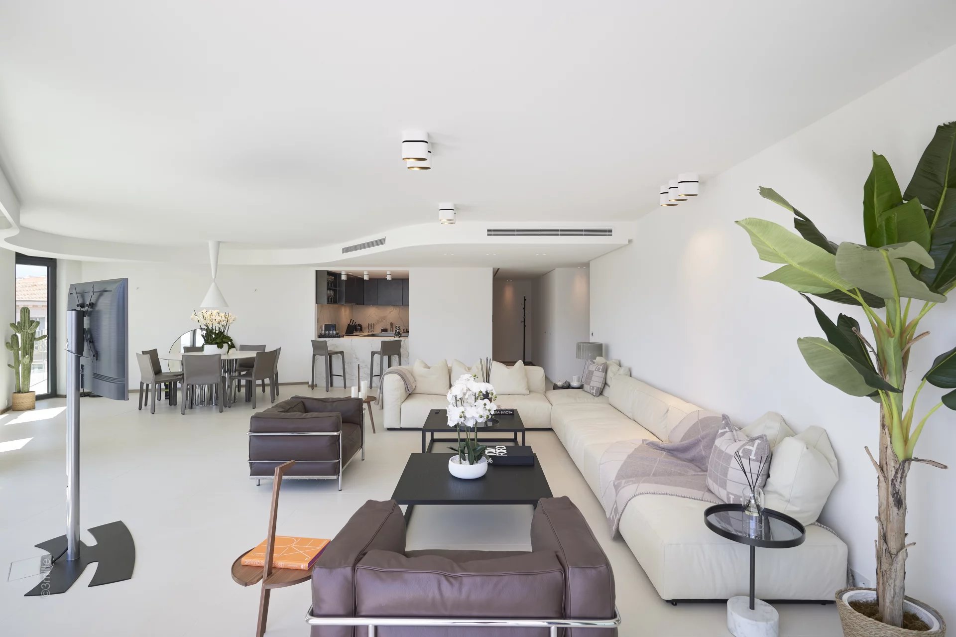 UNIQUE - HIGH STANDING APARTMENT