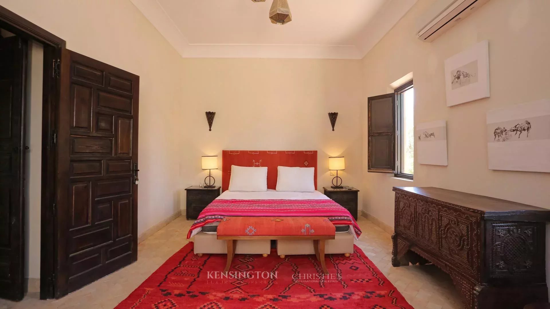 12 Bedroom Villa/Townhouse's Image 38