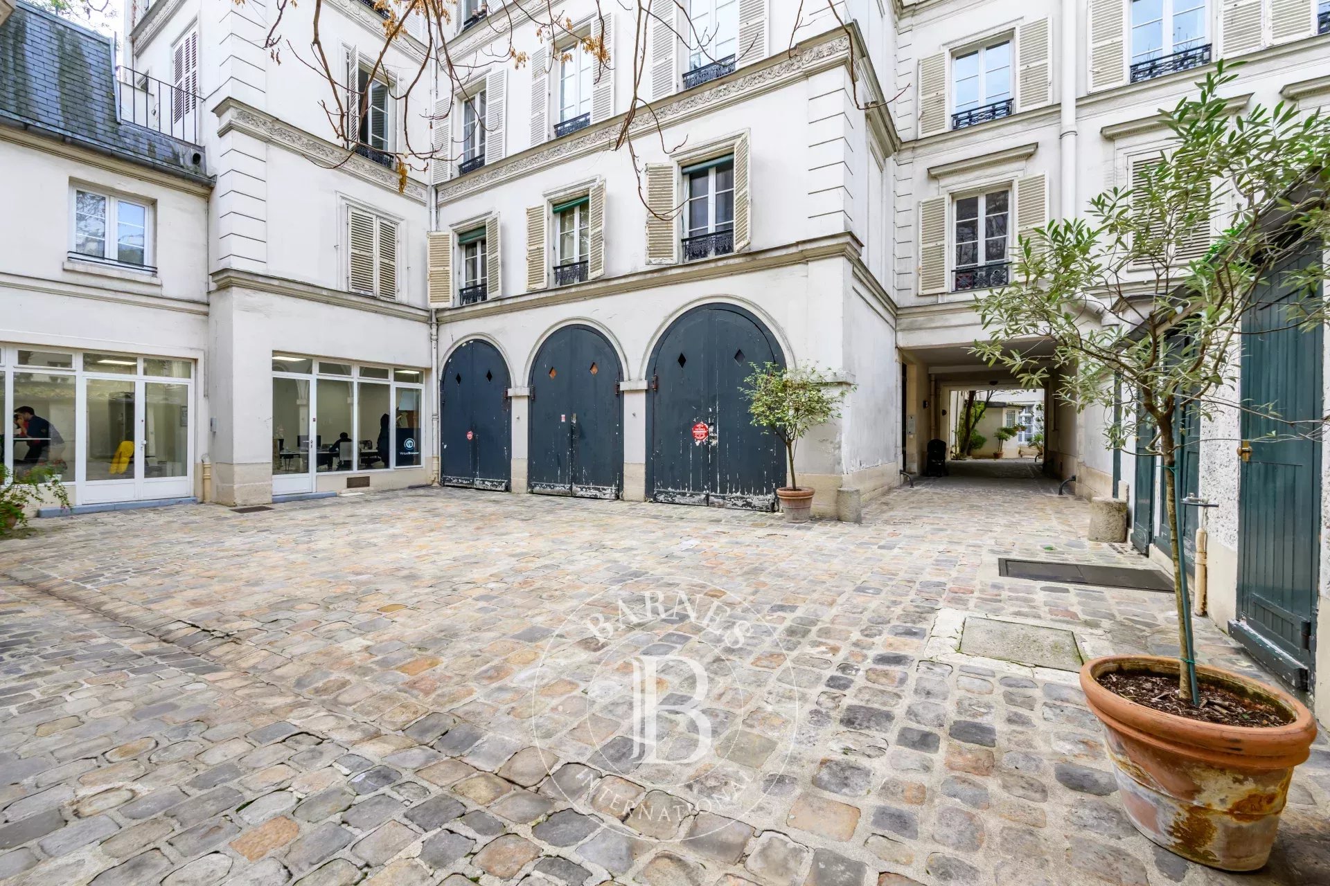 Daire Paris 8ème - picture 15