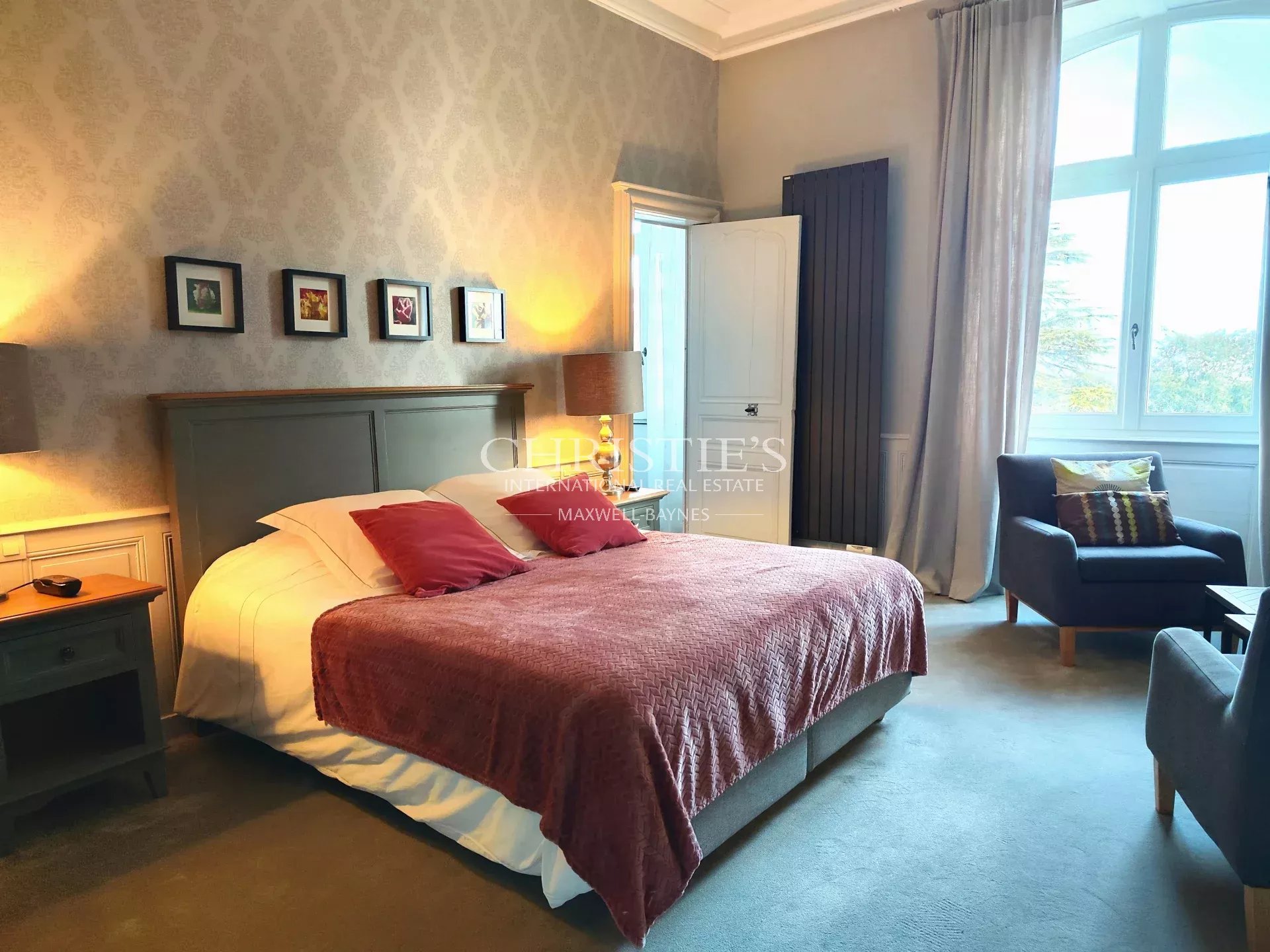 11 Bedroom Chateau's Image 33