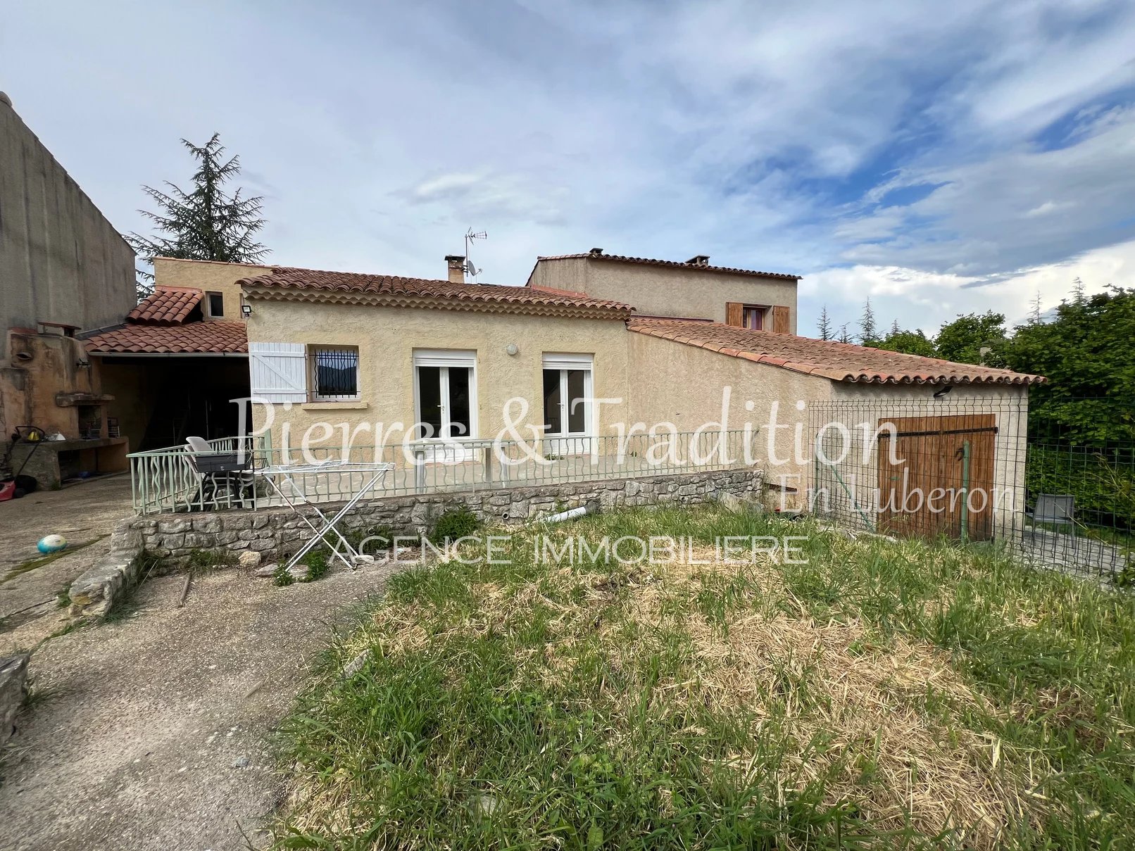 Agence immobilière de Pierres et Tradition en Luberon Apt