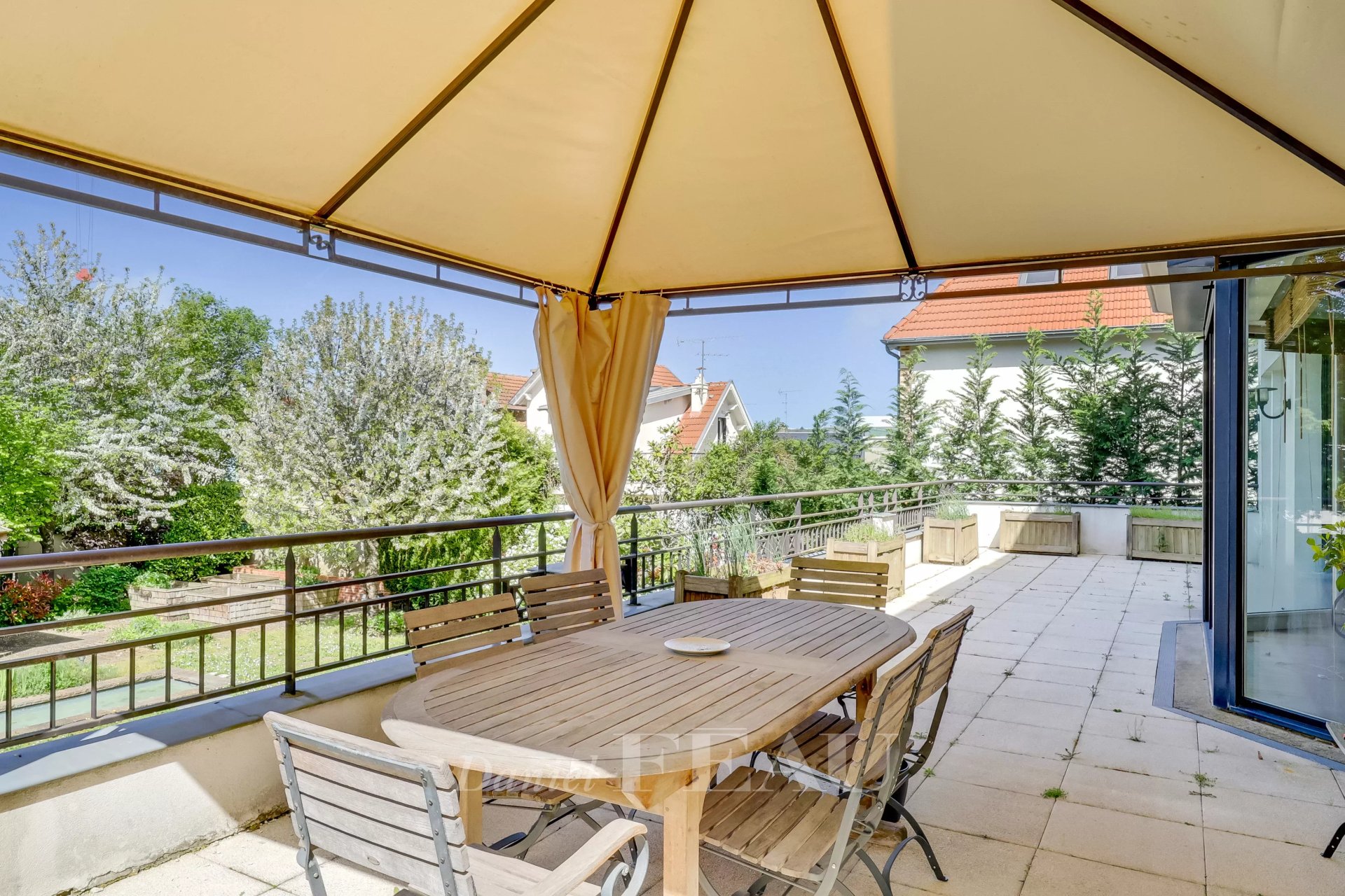 7 Bedroom Villa/Townhouse's Image 9